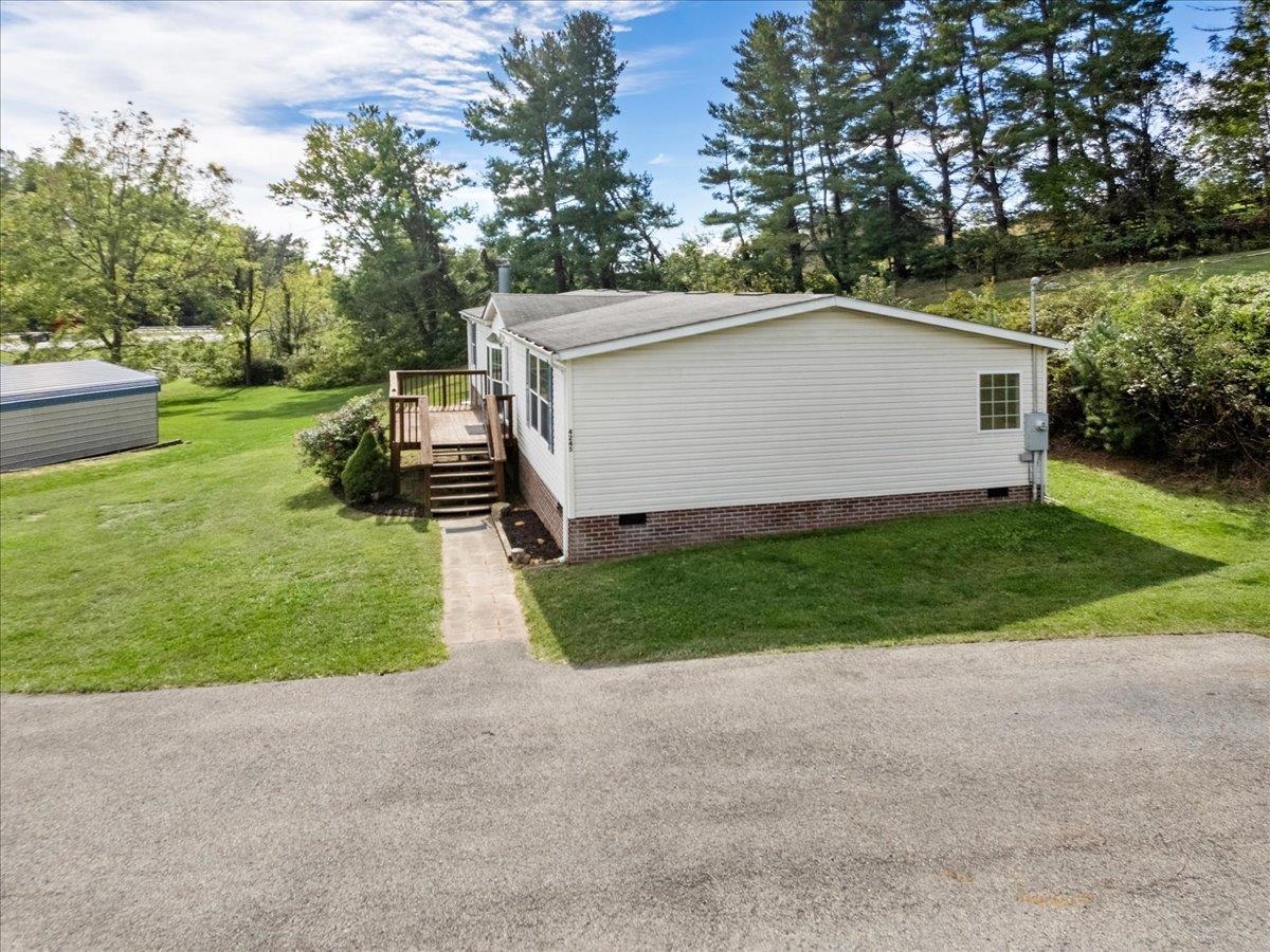 4245 Draper Valley Road Draper VA 24324