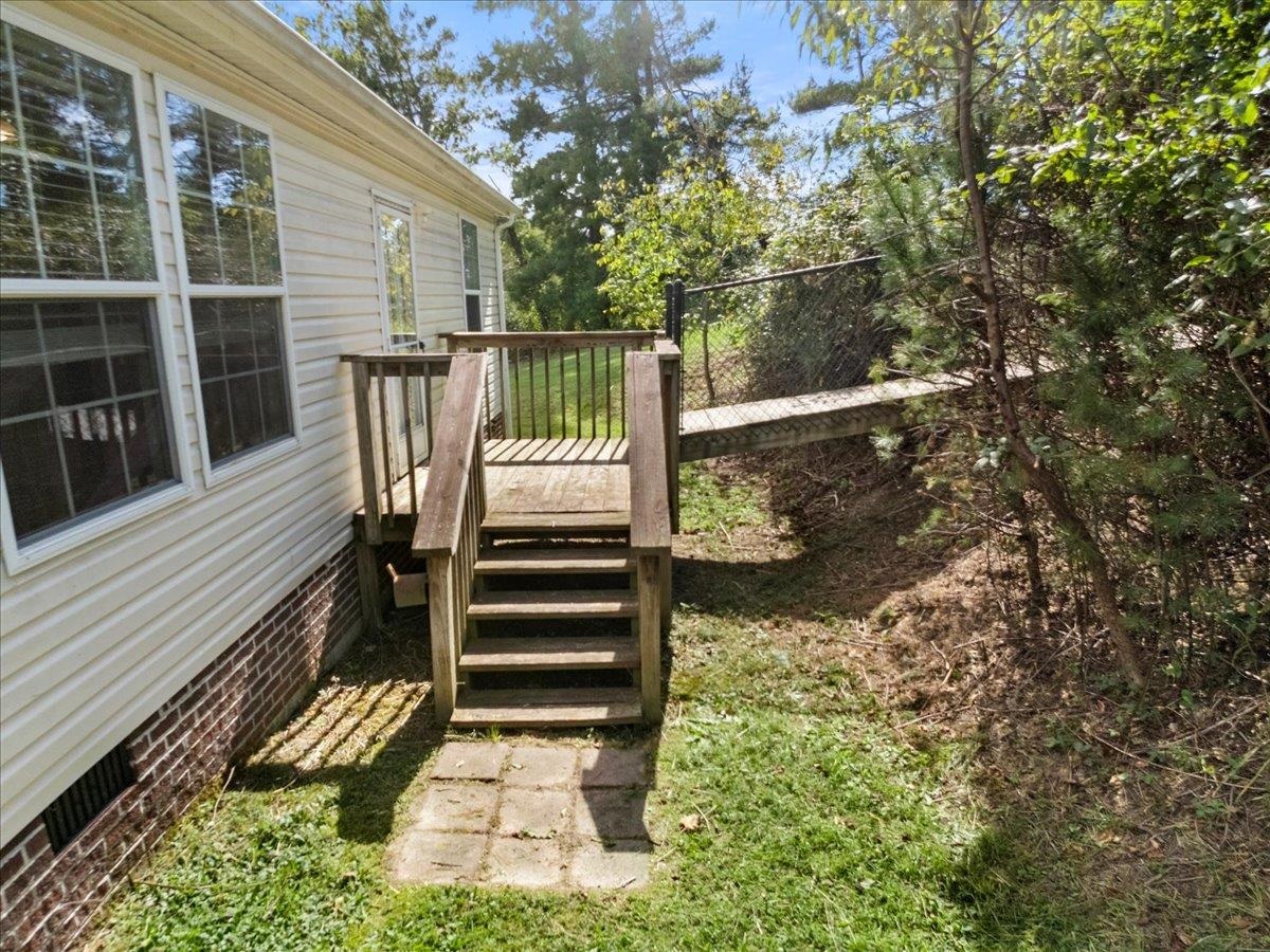 4245 Draper Valley Road Draper VA 24324