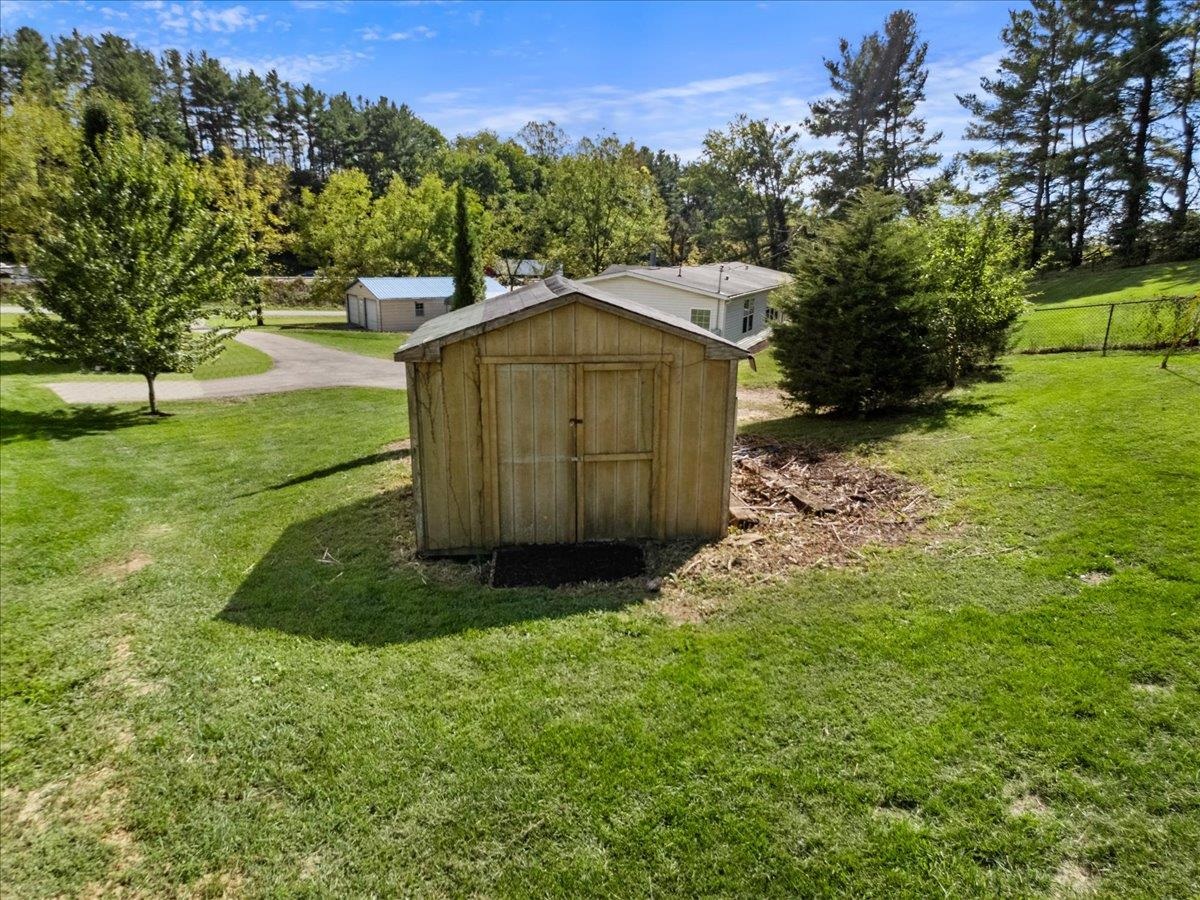 4245 Draper Valley Road Draper VA 24324