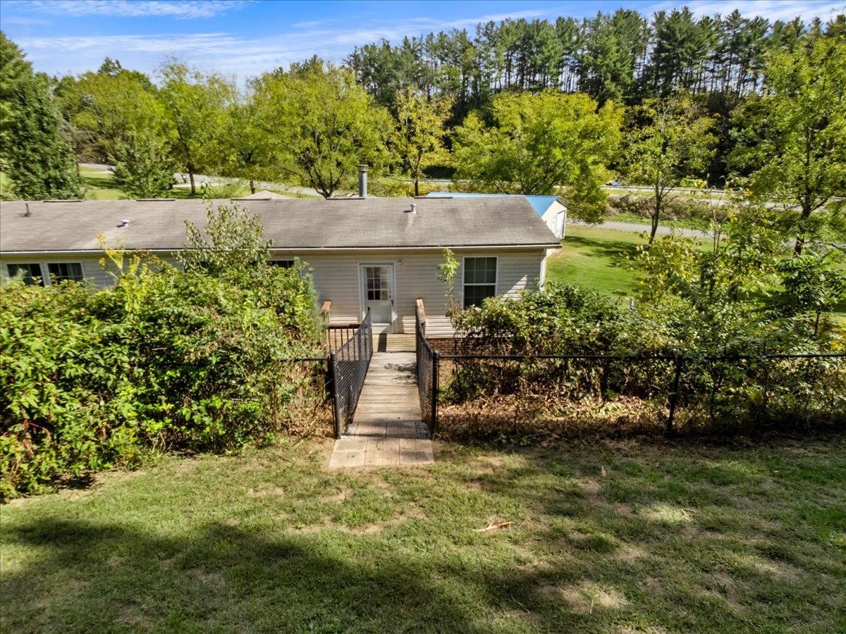 4245 Draper Valley Road Draper VA 24324