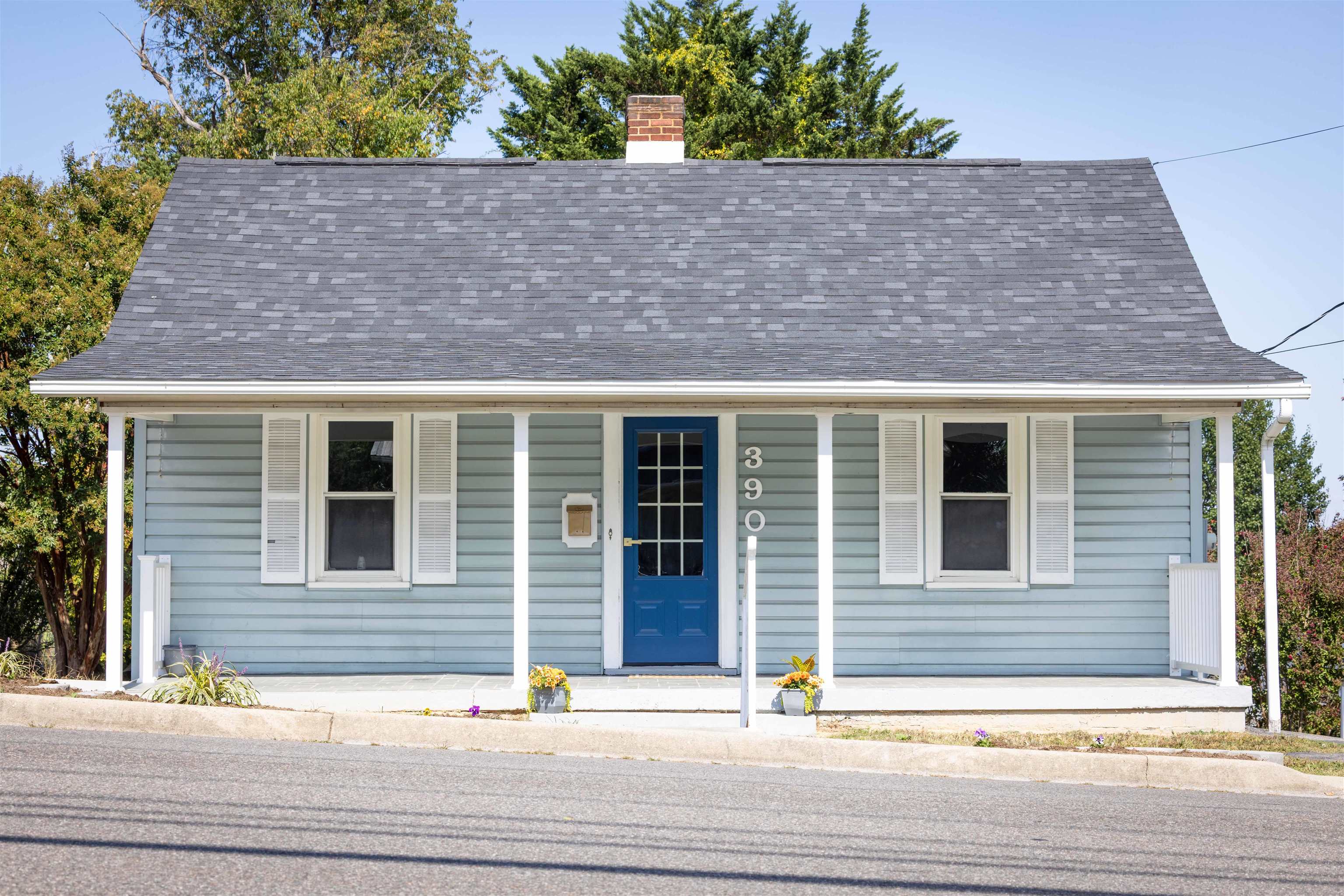 390 S 11th Street Wytheville VA 24382