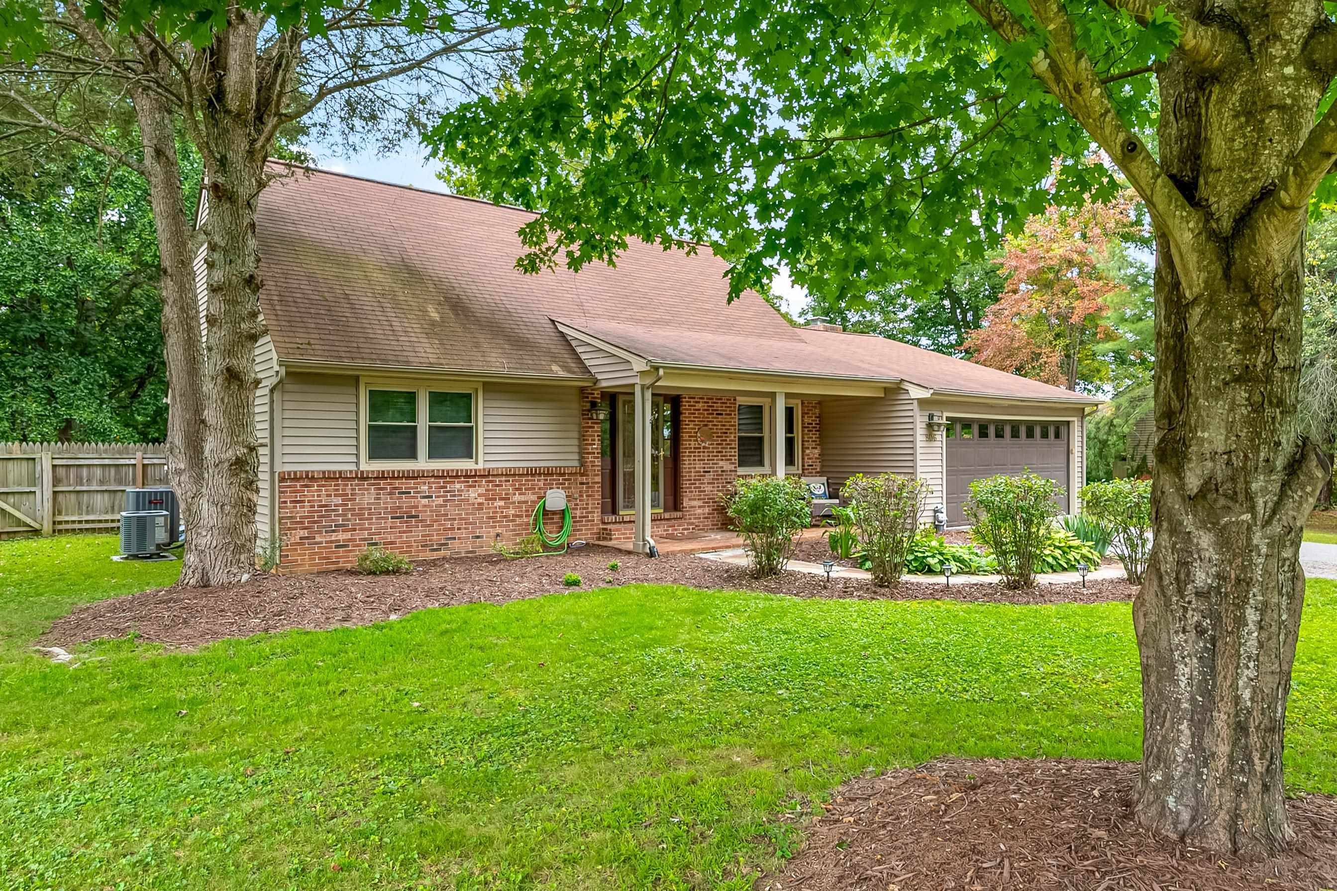 806 Horseshoe Lane Blacksburg VA 24060