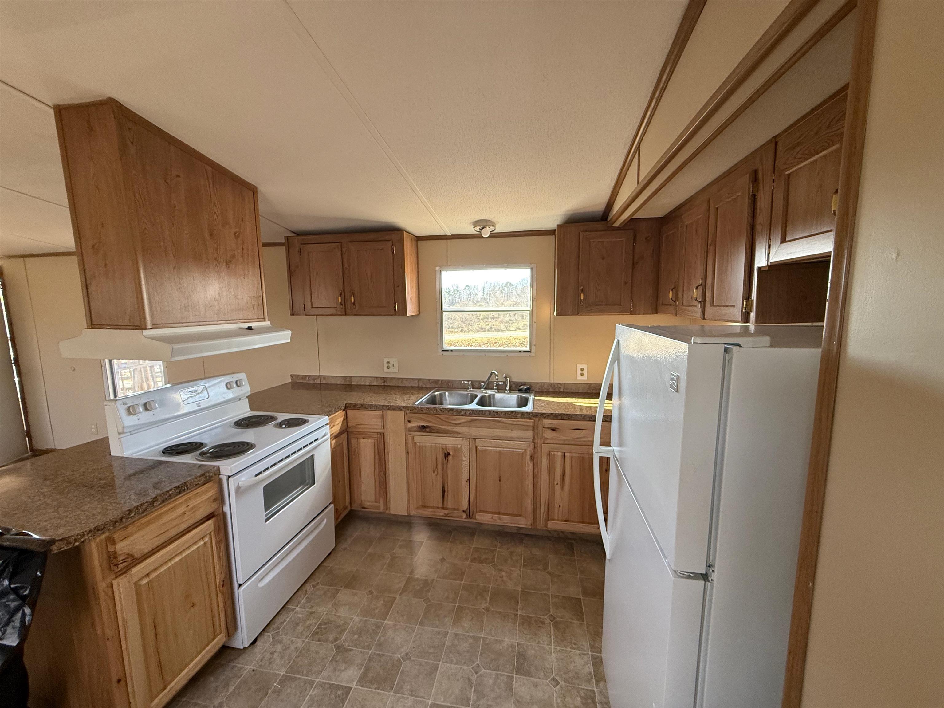 303 Flatridge Road Cana VA 24317