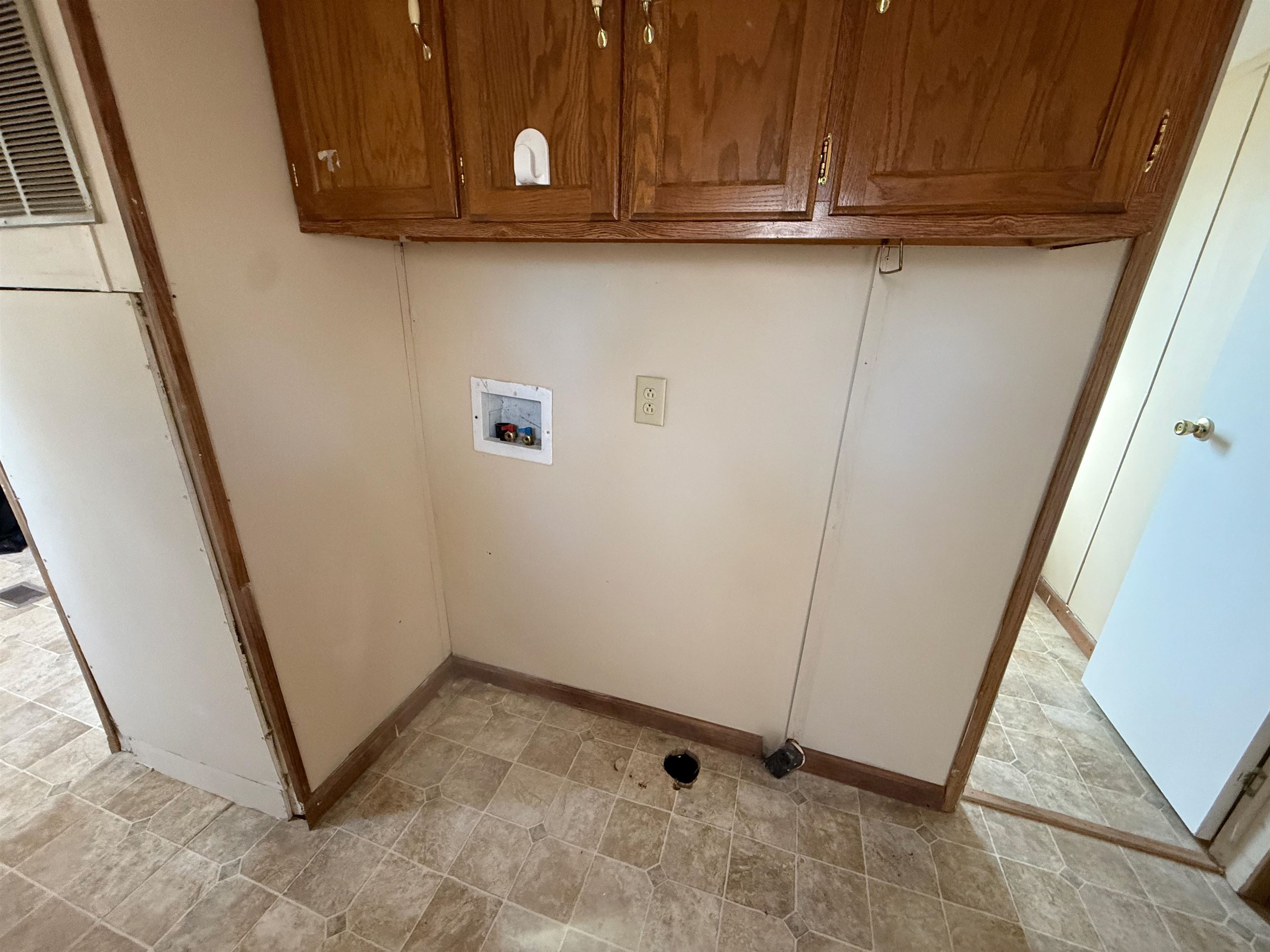 303 Flatridge Road Cana VA 24317