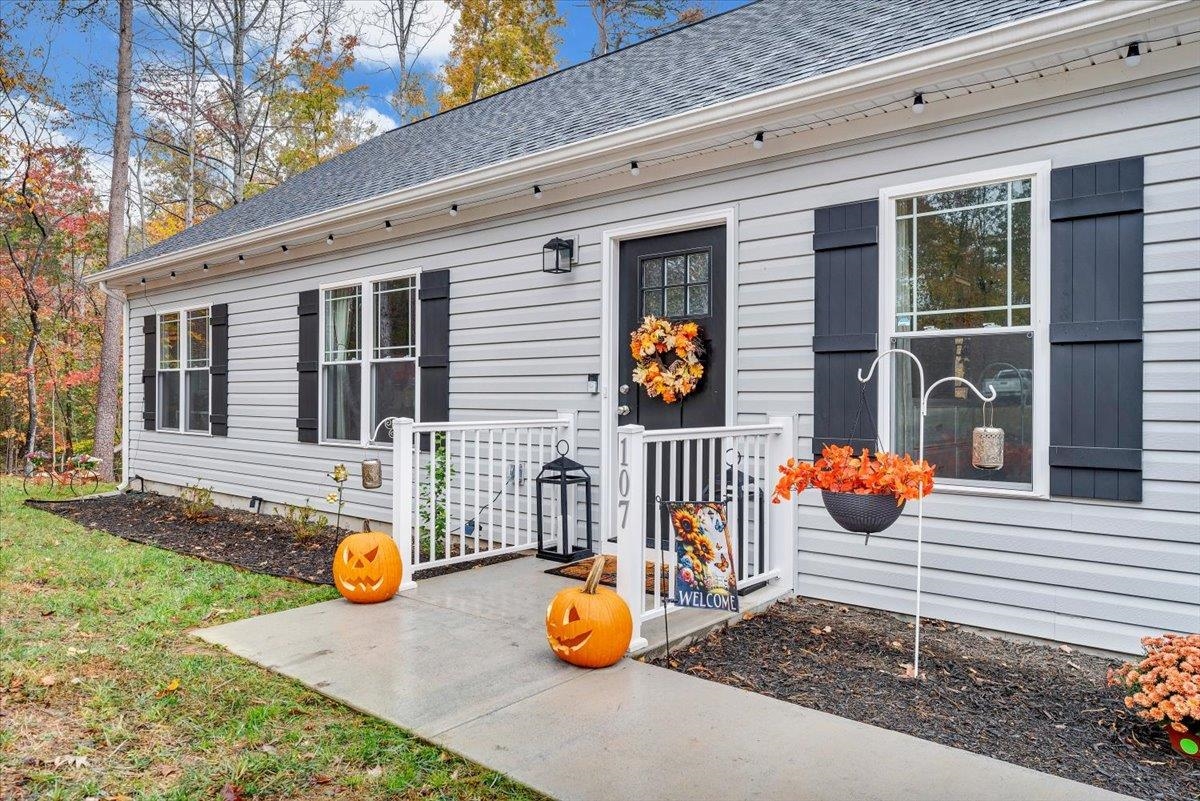 107 Pine Ridge Drive Hardy VA 24101
