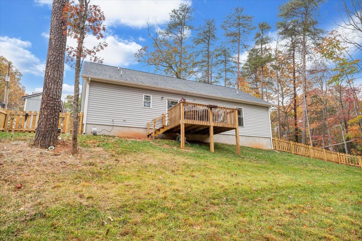 107 Pine Ridge Drive Hardy VA 24101