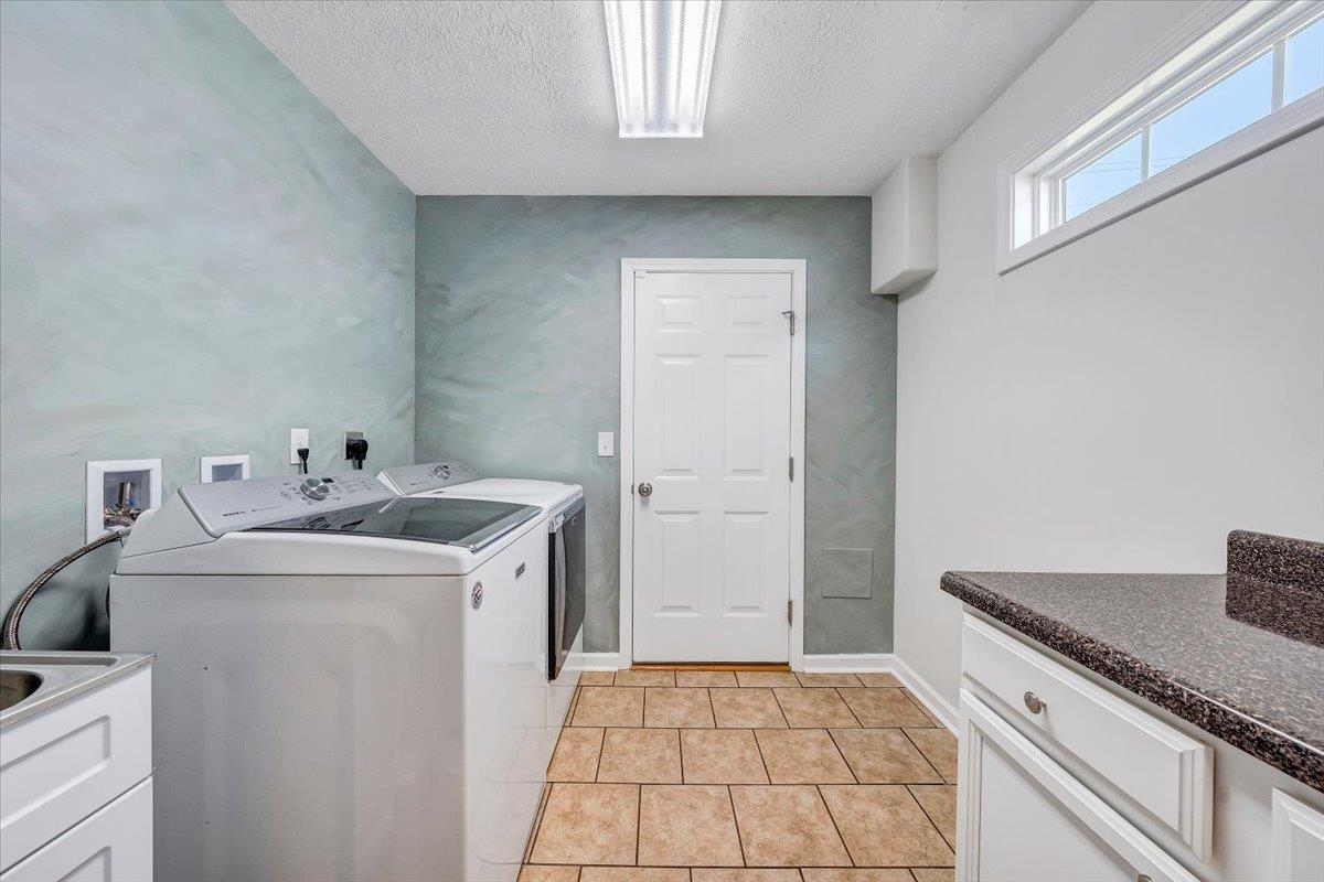 313 Jeffries Drive Radford VA 24141