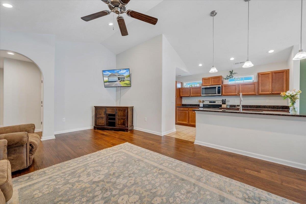 313 Jeffries Drive Radford VA 24141