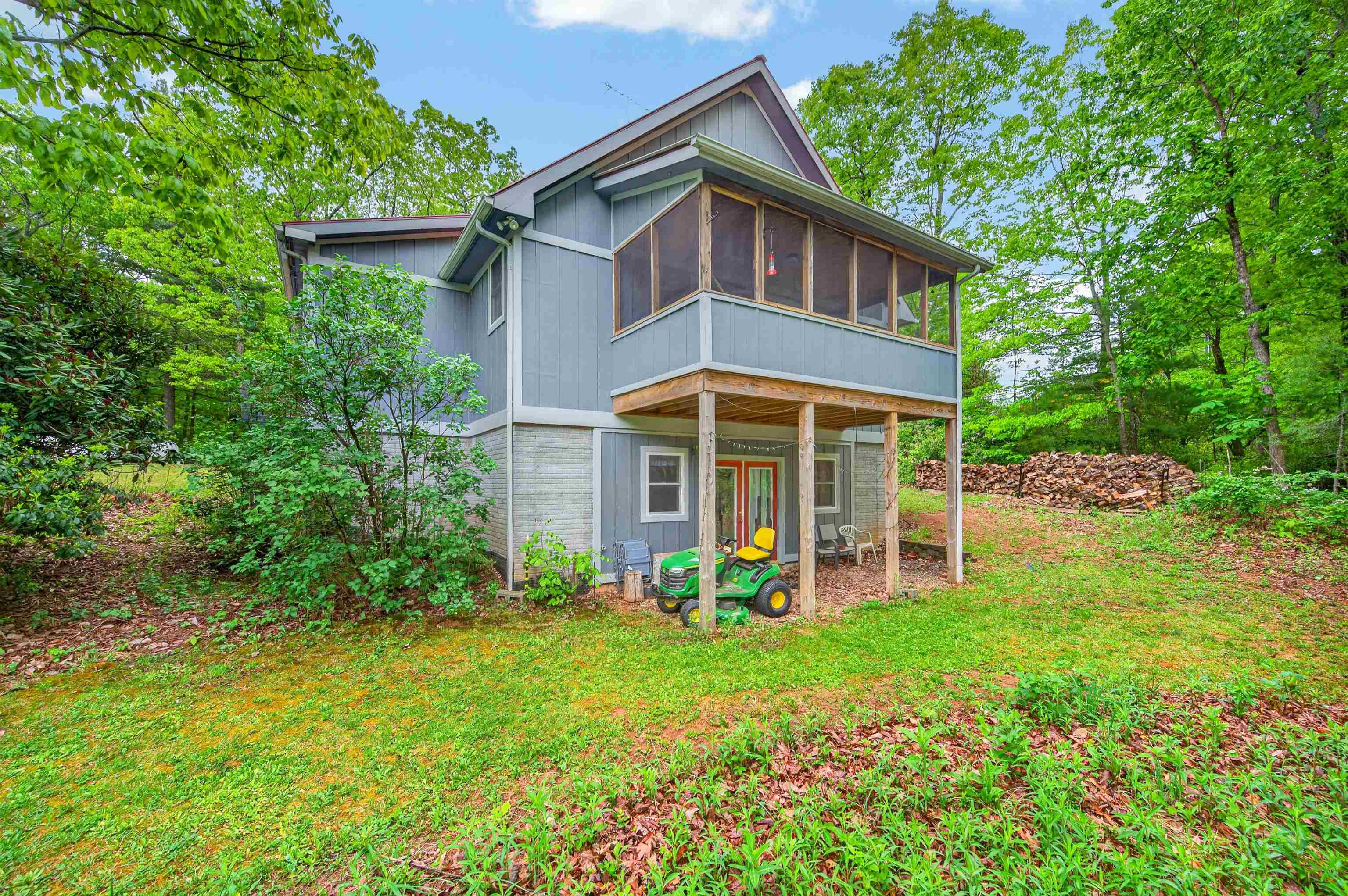 899 Fairview Church Road SW Floyd VA 24091