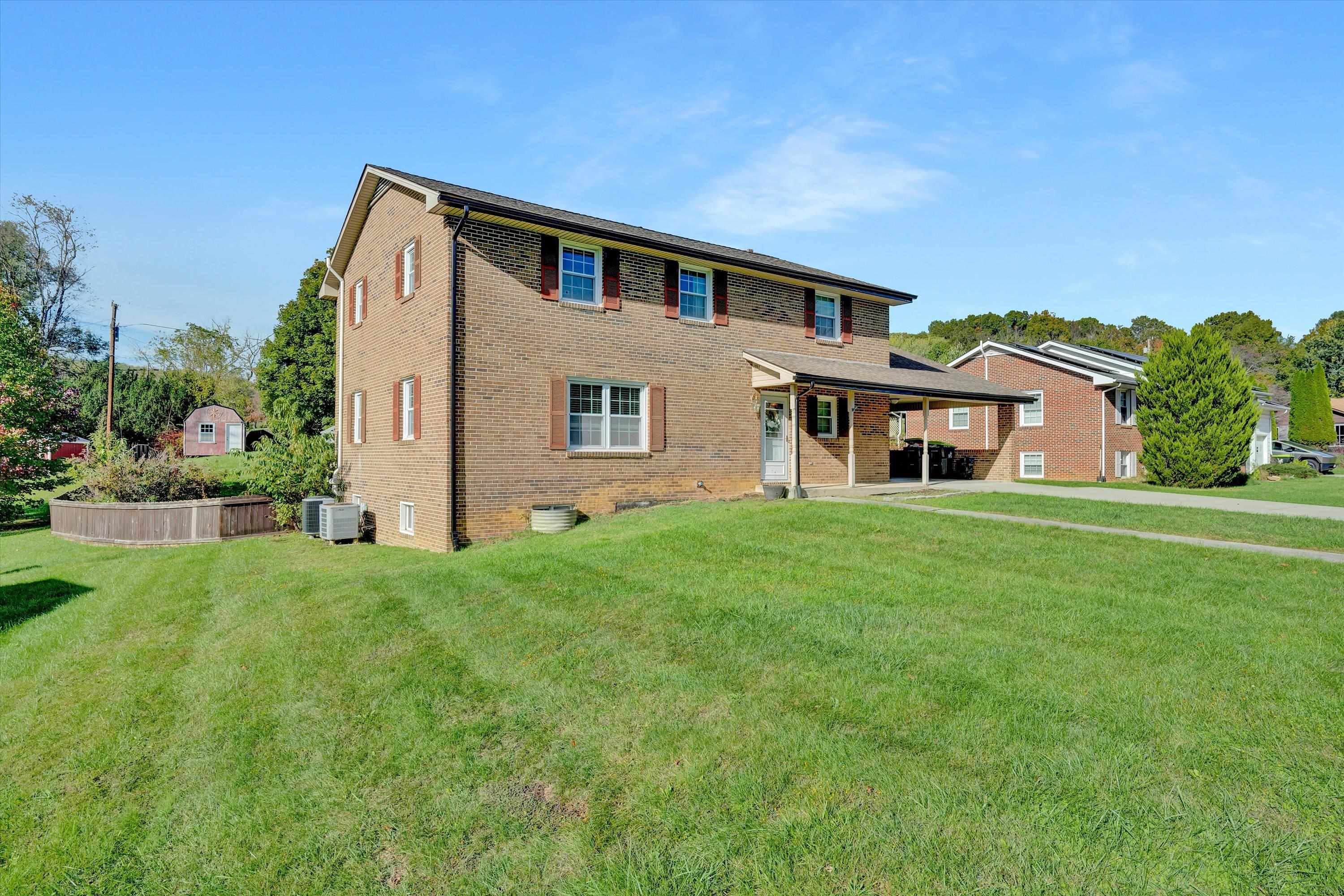 1307 Hopkins Drive Pulaski VA 24301