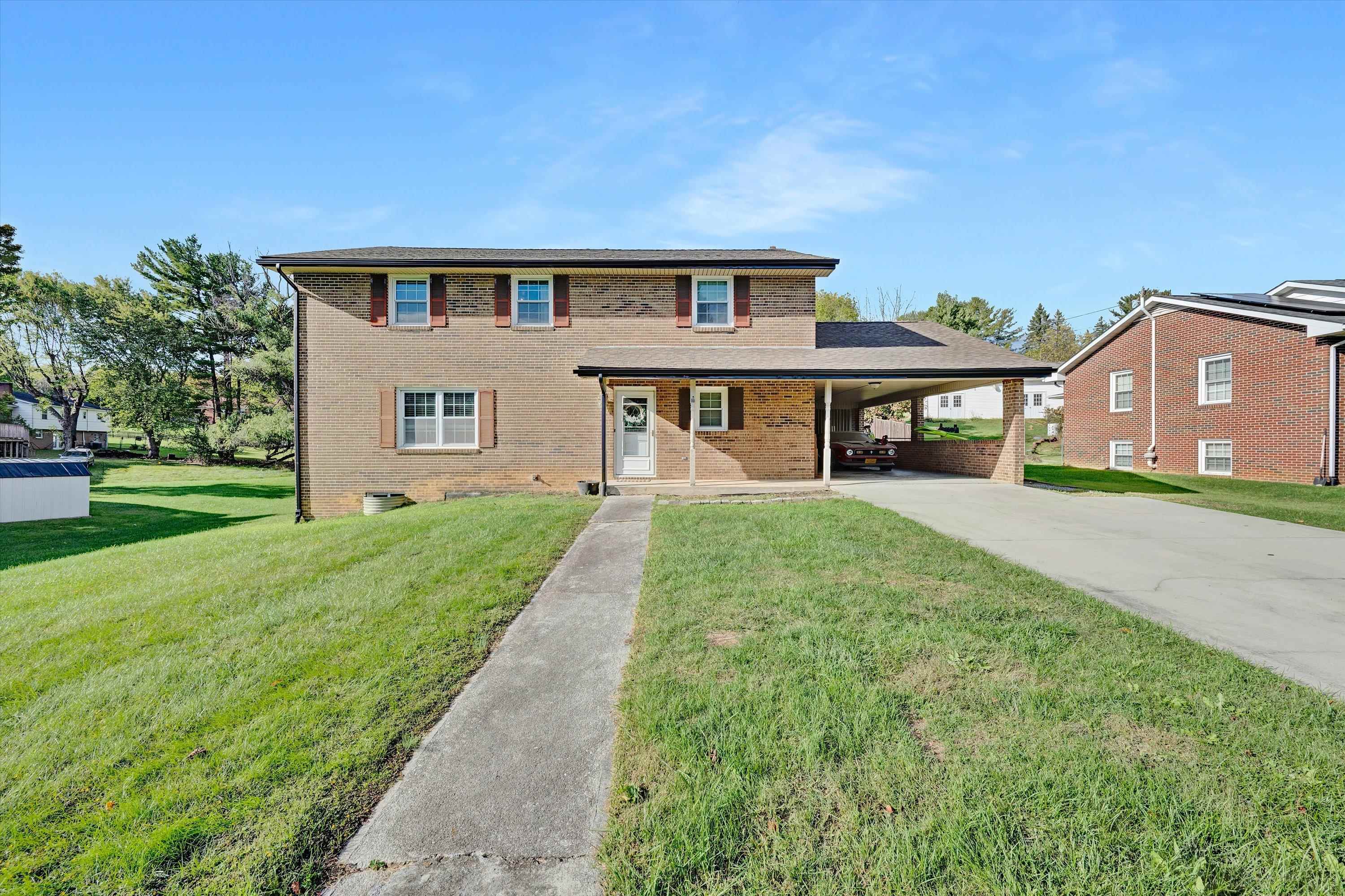 1307 Hopkins Drive Pulaski VA 24301