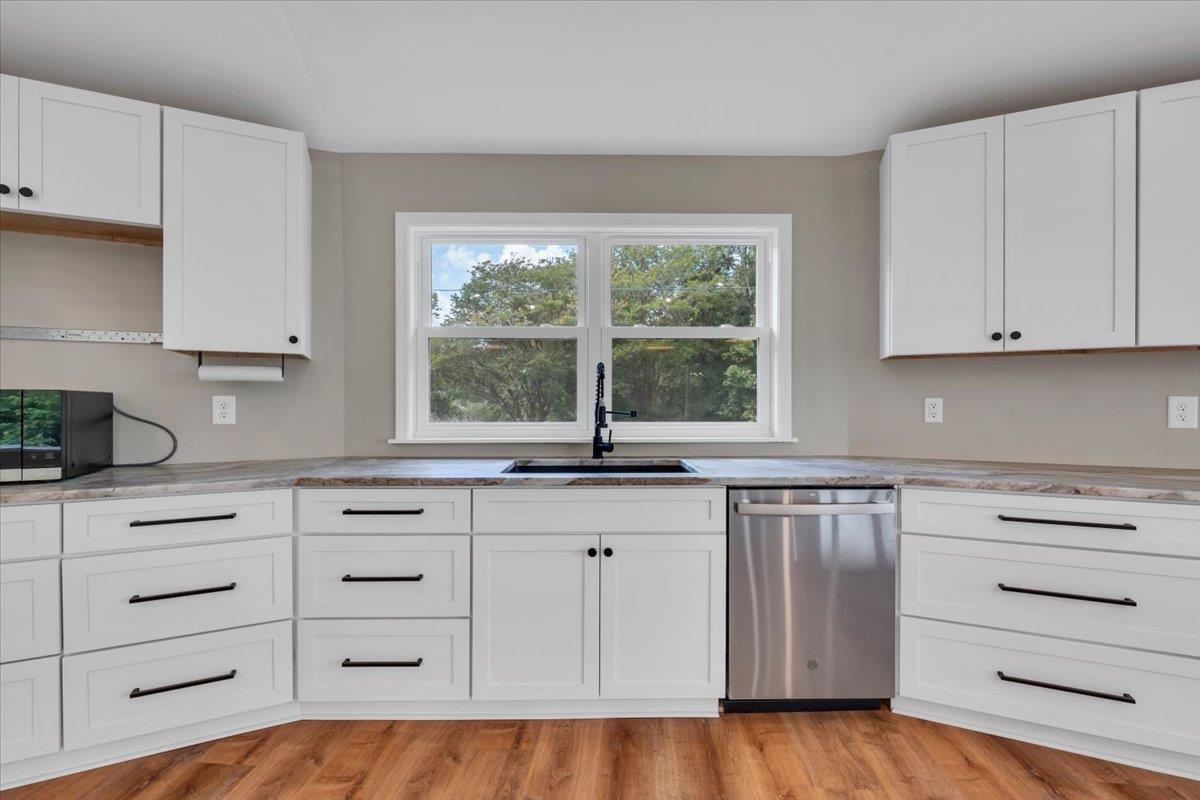 3202-3204 Mathews Lane Blacksburg VA 24060