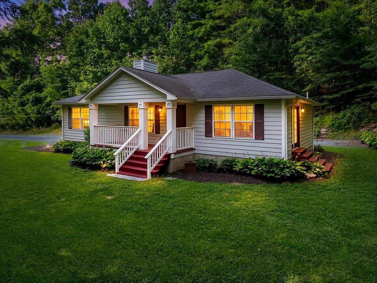 2271 Ridgeview Road NW Floyd VA 24091