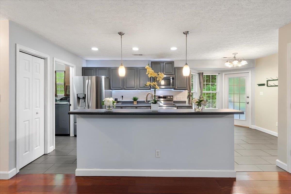 2271 Ridgeview Road NW Floyd VA 24091