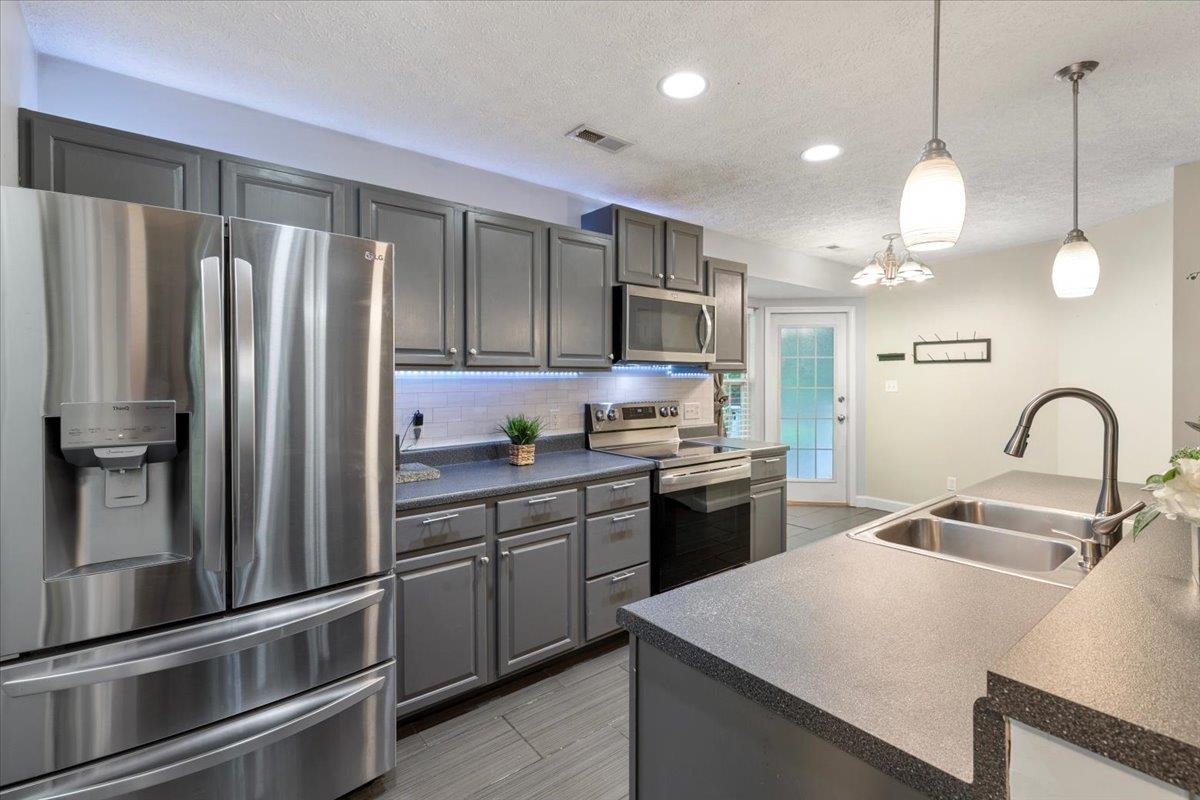 2271 Ridgeview Road NW Floyd VA 24091