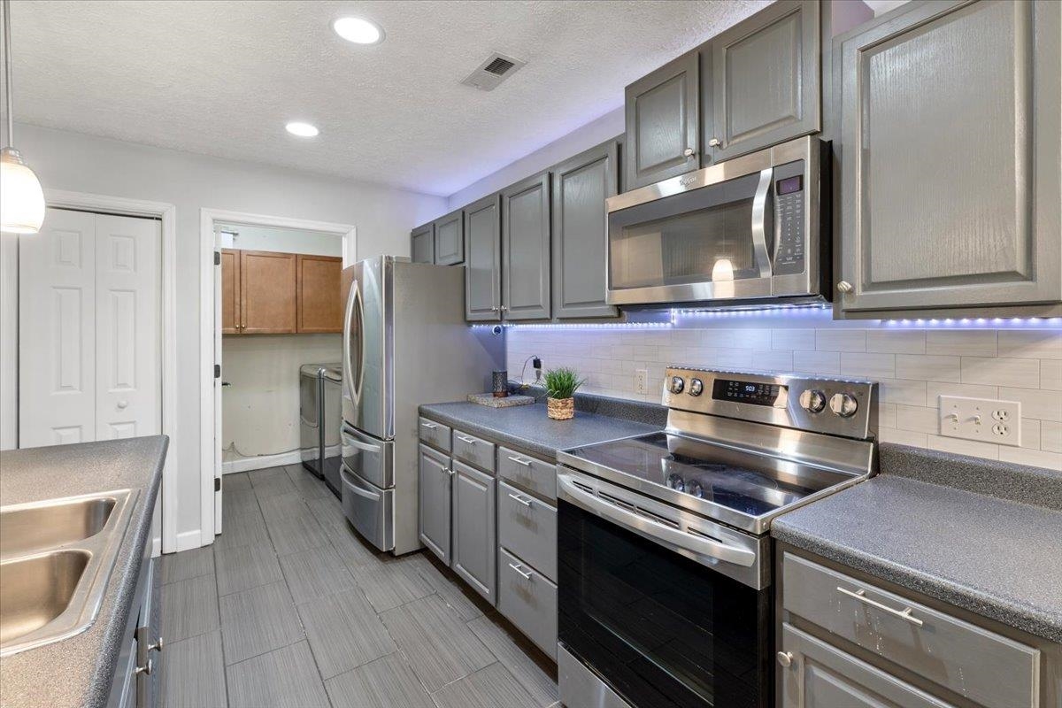 2271 Ridgeview Road NW Floyd VA 24091