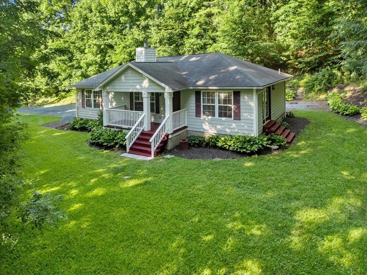 2271 Ridgeview Road NW Floyd VA 24091