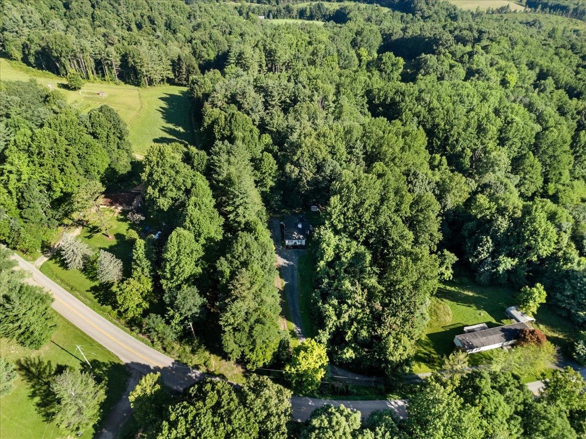 2271 Ridgeview Road NW Floyd VA 24091