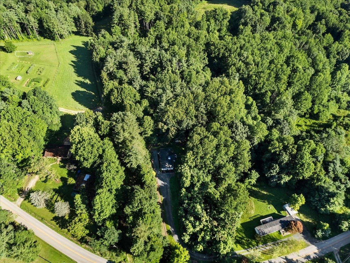 2271 Ridgeview Road NW Floyd VA 24091