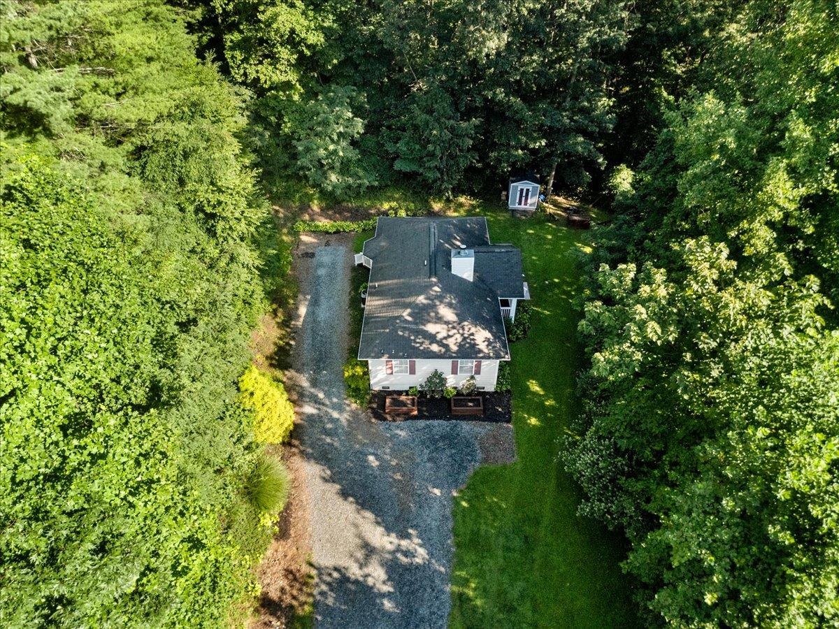 2271 Ridgeview Road NW Floyd VA 24091