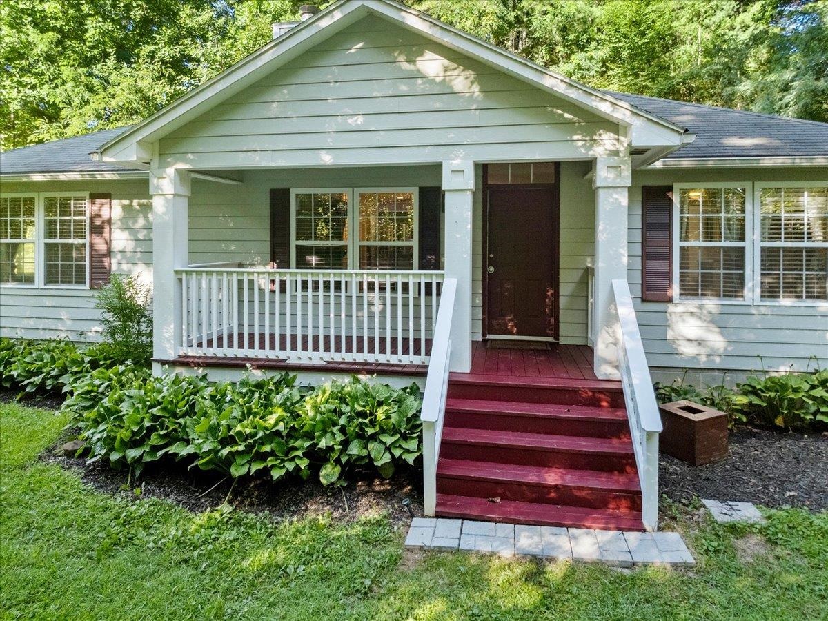 2271 Ridgeview Road NW Floyd VA 24091
