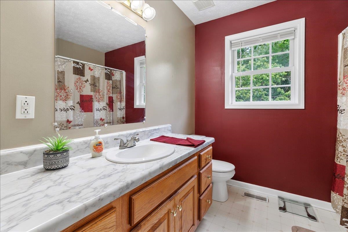 408 Giles Avenue Dublin VA 24084