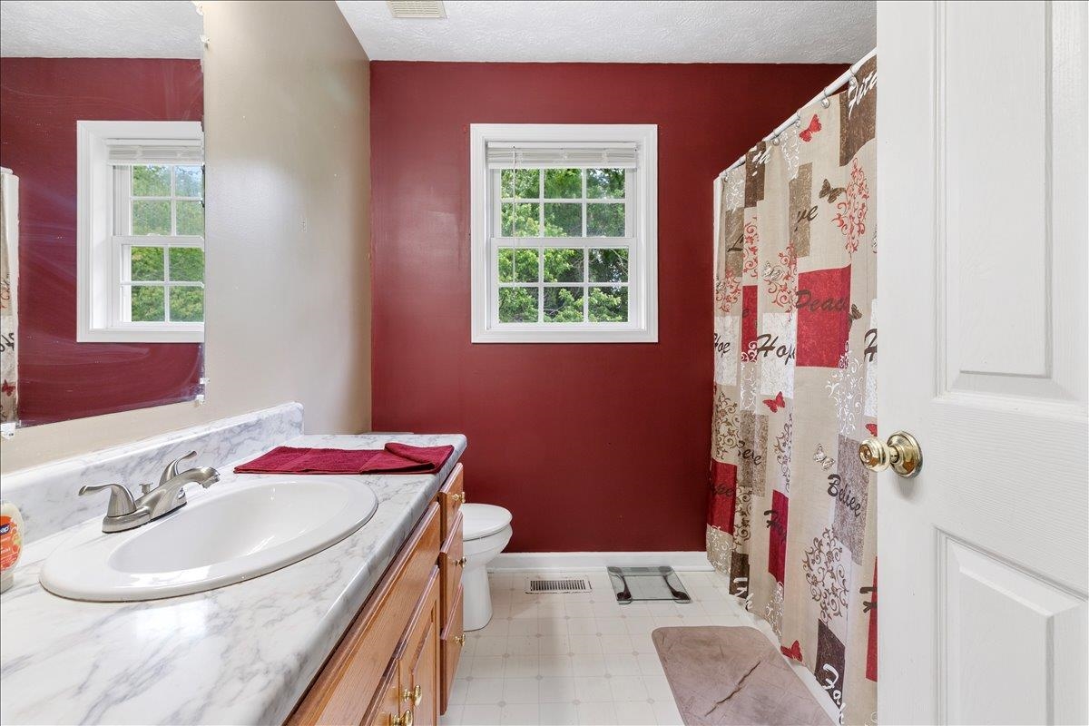 408 Giles Avenue Dublin VA 24084