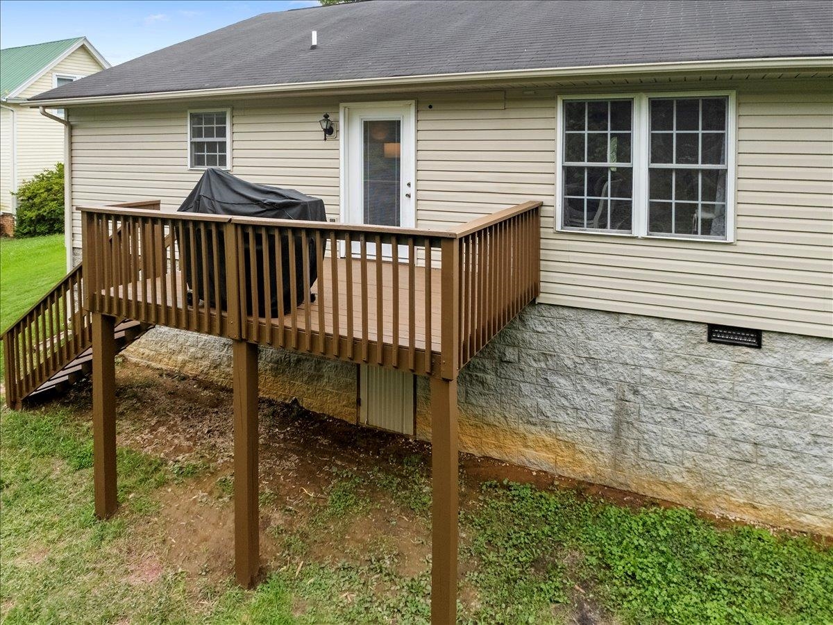 408 Giles Avenue Dublin VA 24084