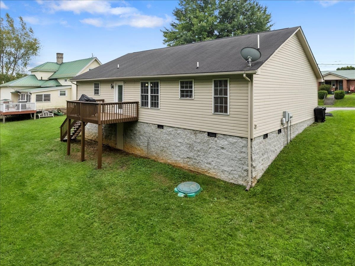 408 Giles Avenue Dublin VA 24084