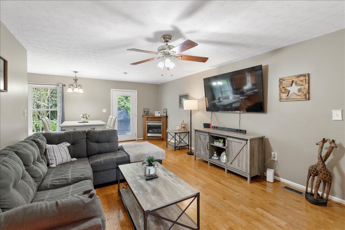 408 Giles Avenue Dublin VA 24084