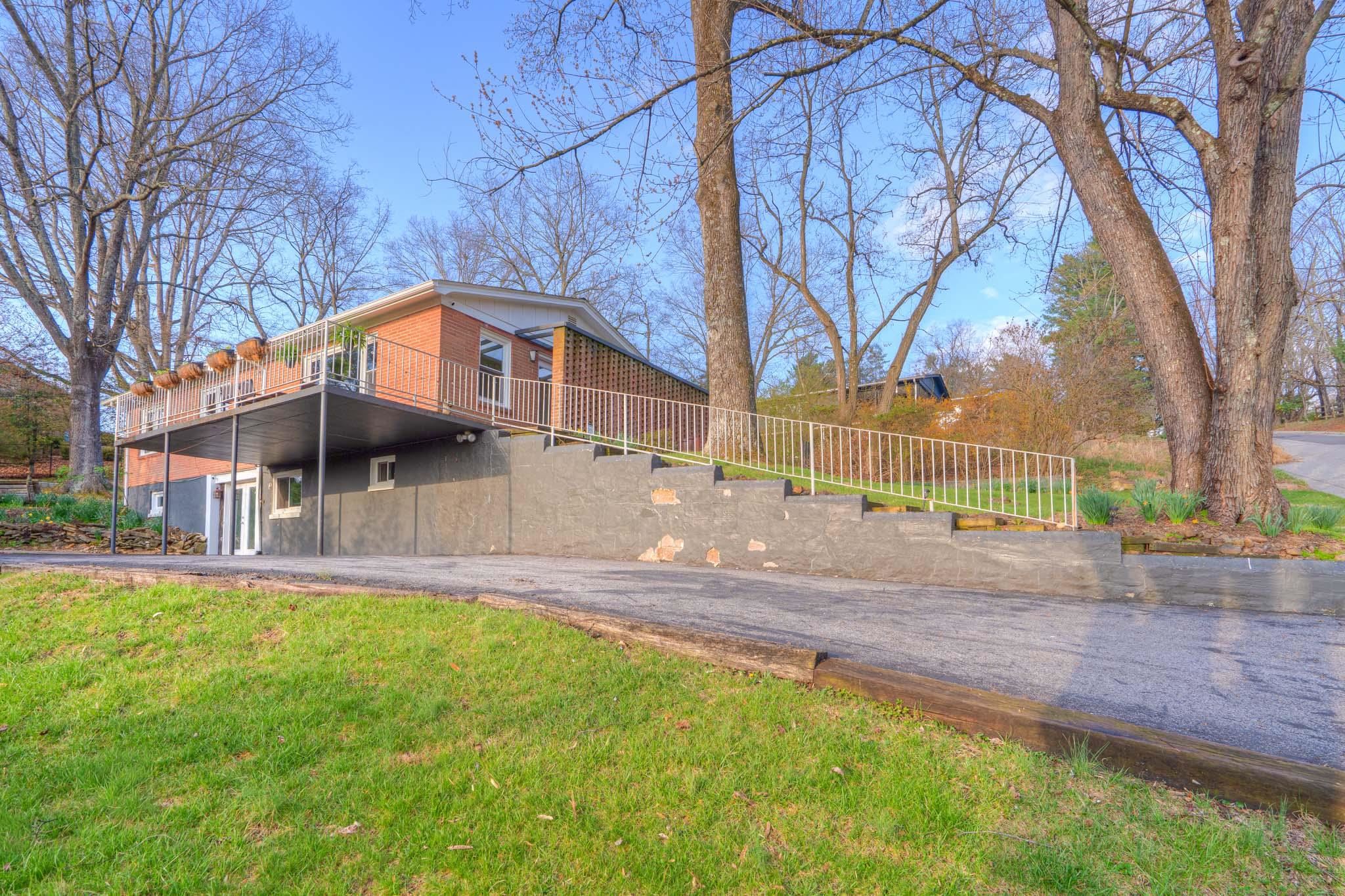 1007 Highland Circle Blacksburg VA 24060