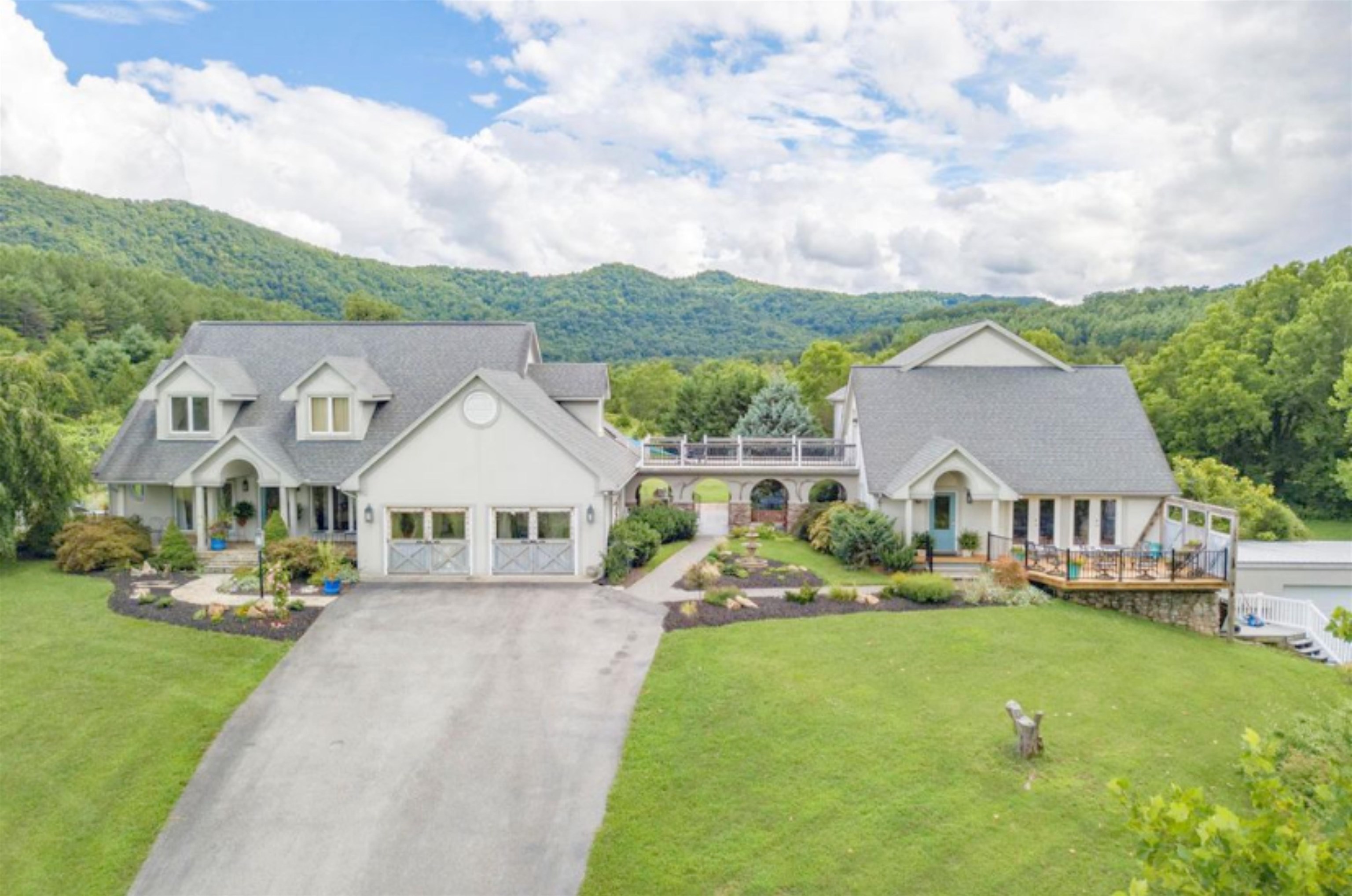 4289 Northfork Road Elliston VA 24087