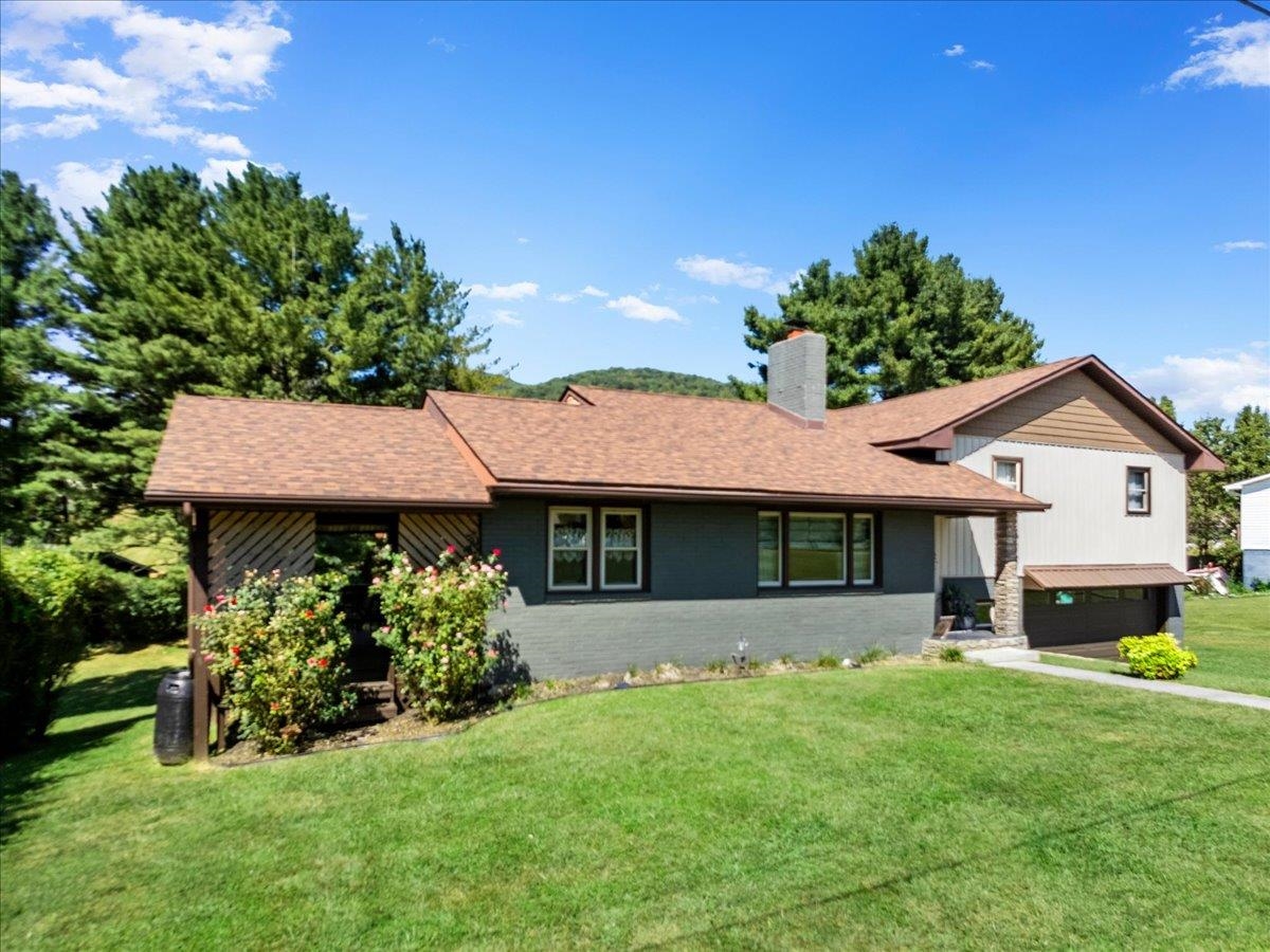 103 Sunset Street Narrows VA 24124