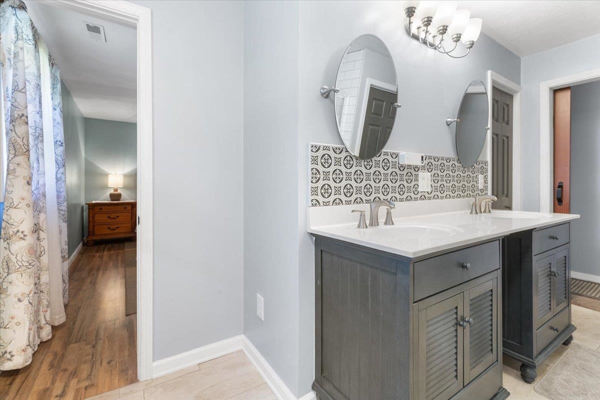 103 Sunset Street Narrows VA 24124