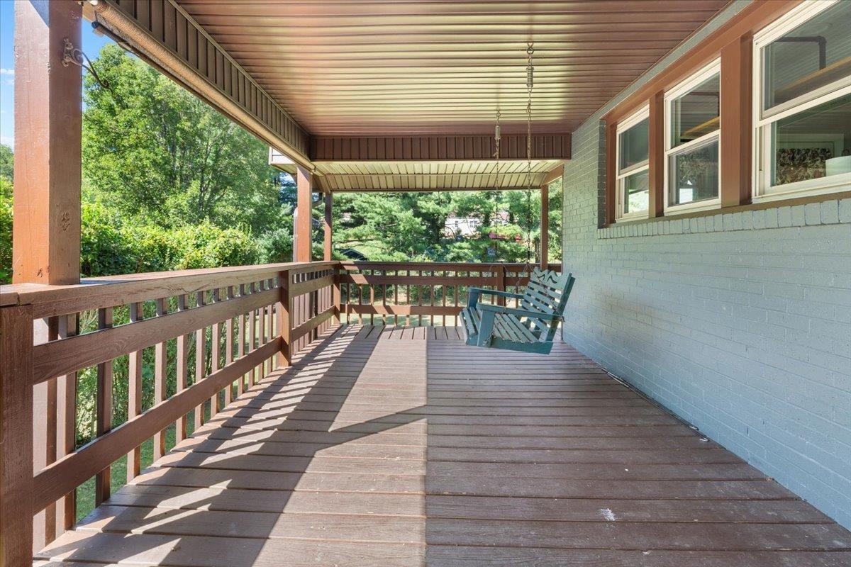 103 Sunset Street Narrows VA 24124