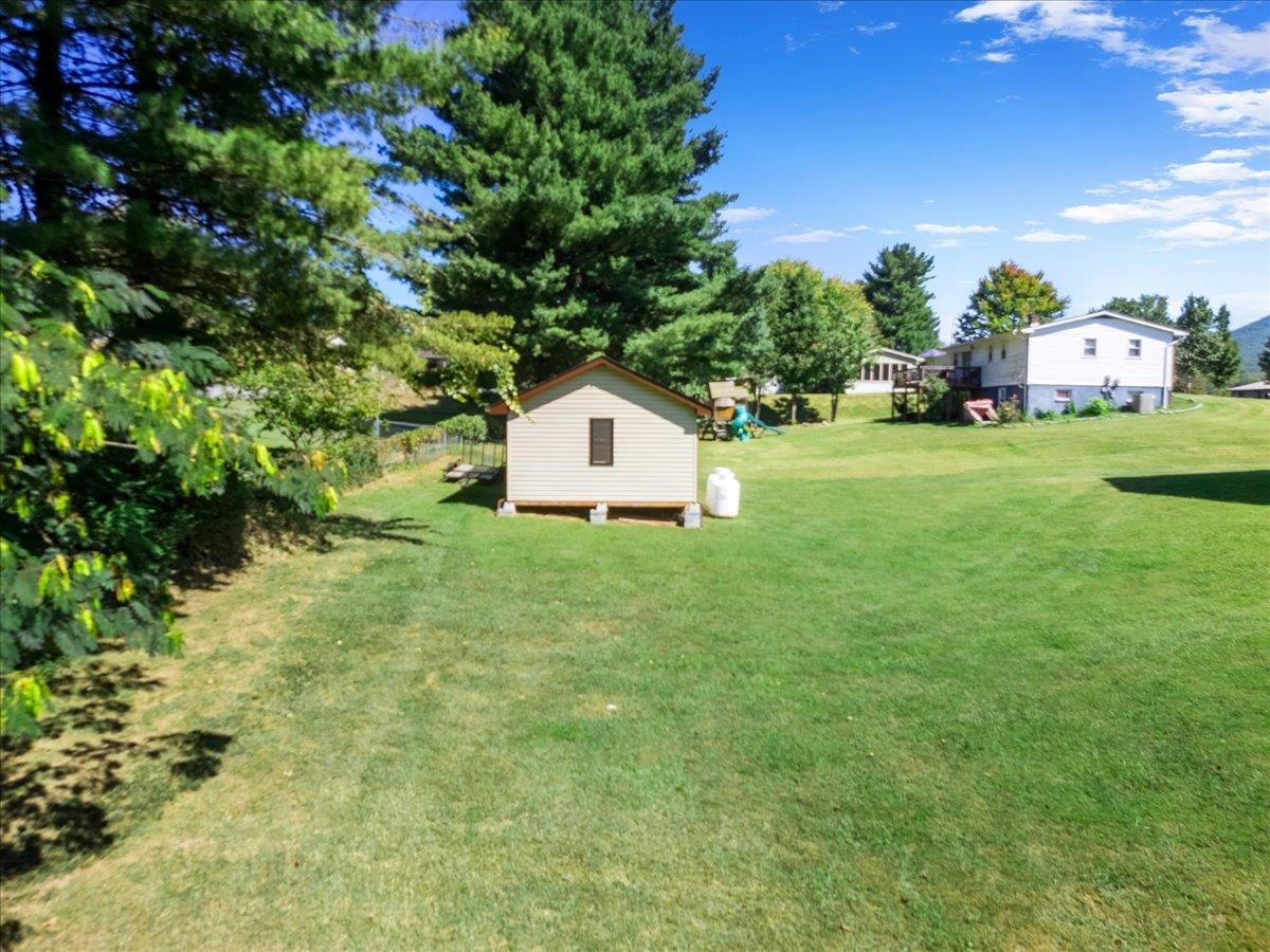 103 Sunset Street Narrows VA 24124