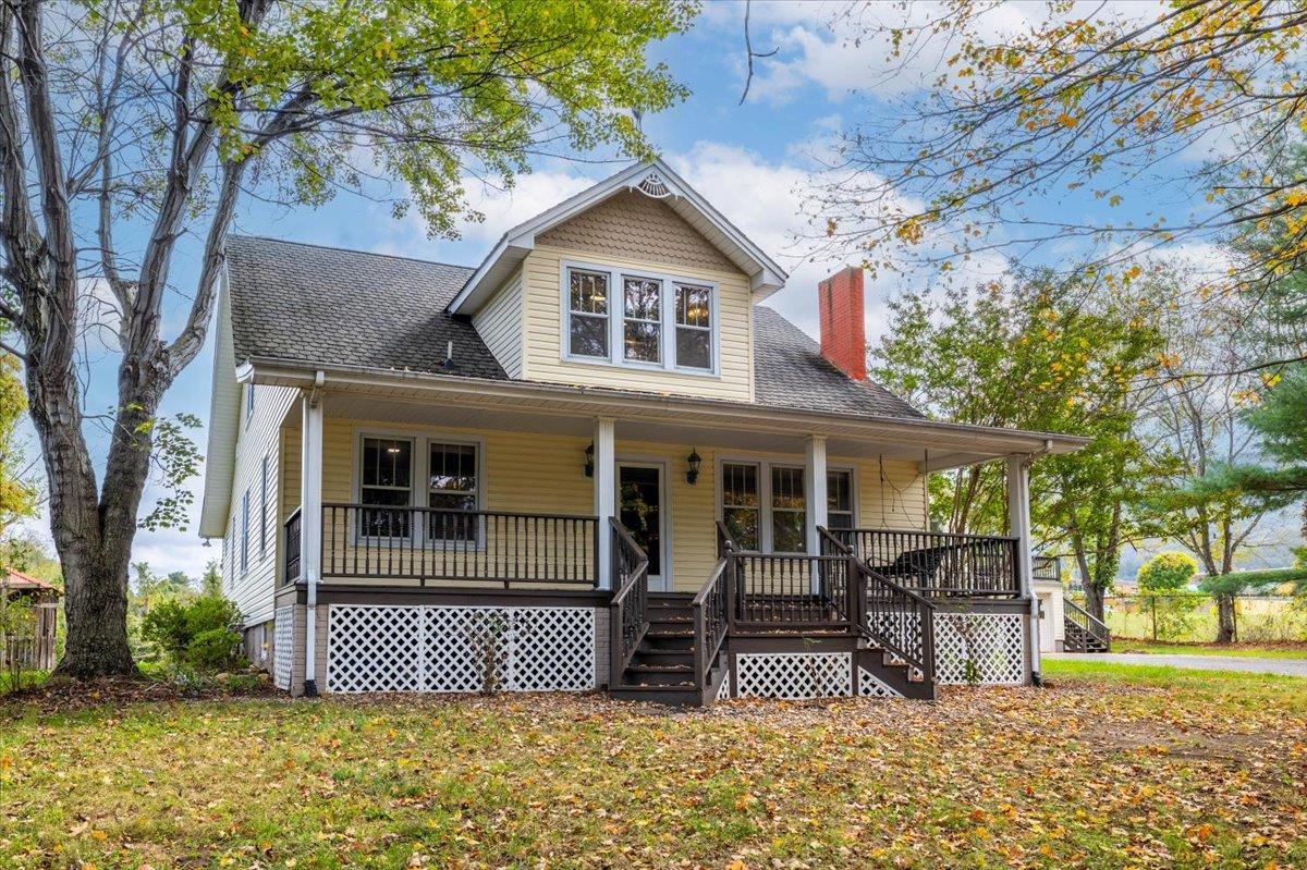 350 Riverside Avenue Narrows VA 24124