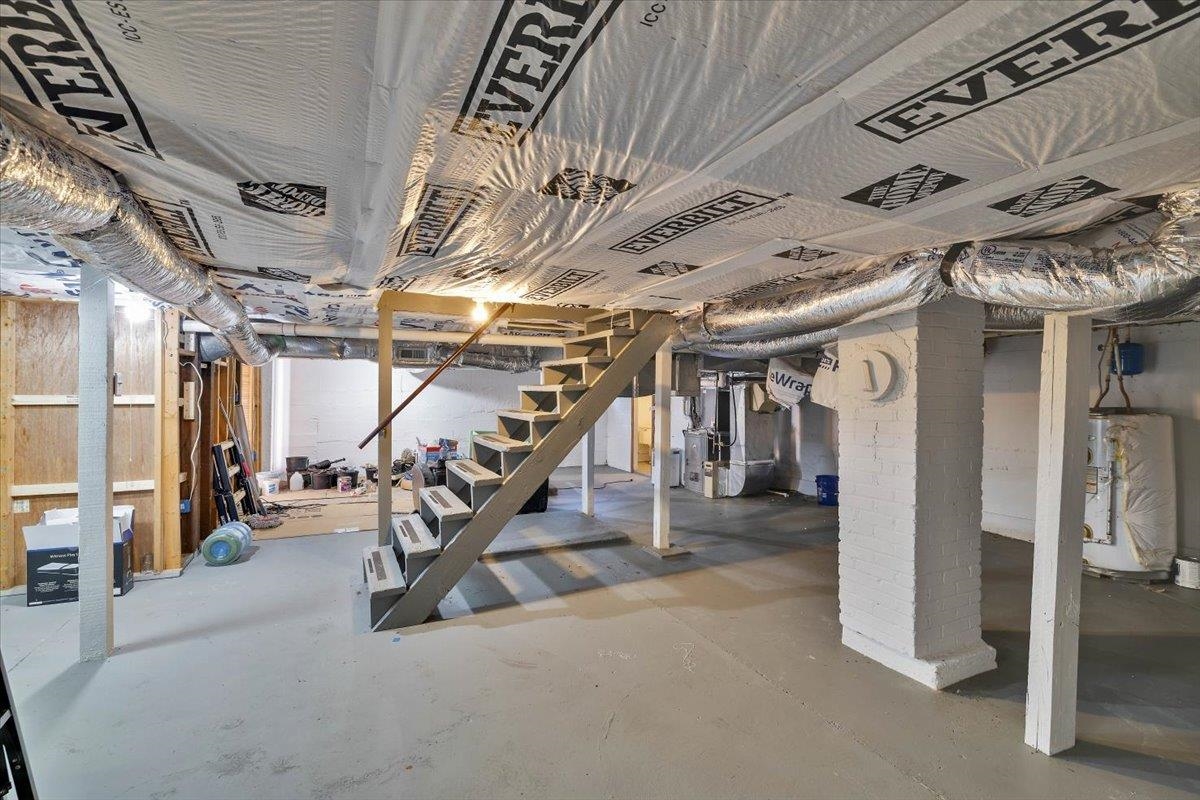 350 Riverside Avenue Narrows VA 24124