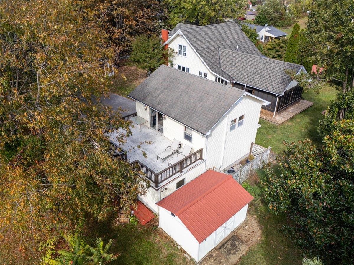 350 Riverside Avenue Narrows VA 24124