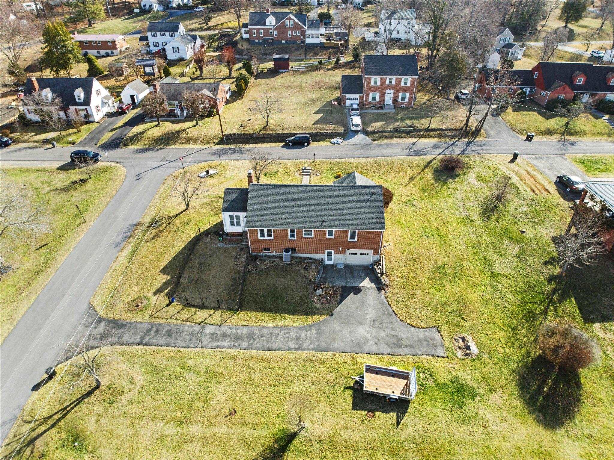 708 Clifford Street Pearisburg VA 24134