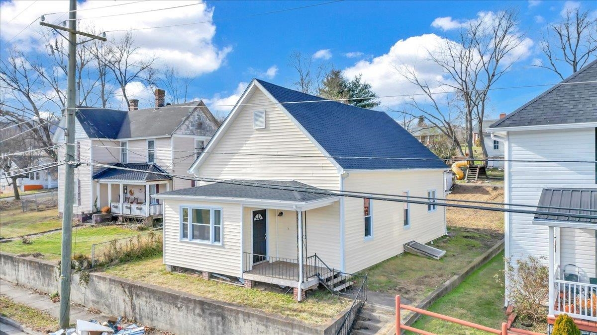 138 Valley Street Pulaski VA 24301