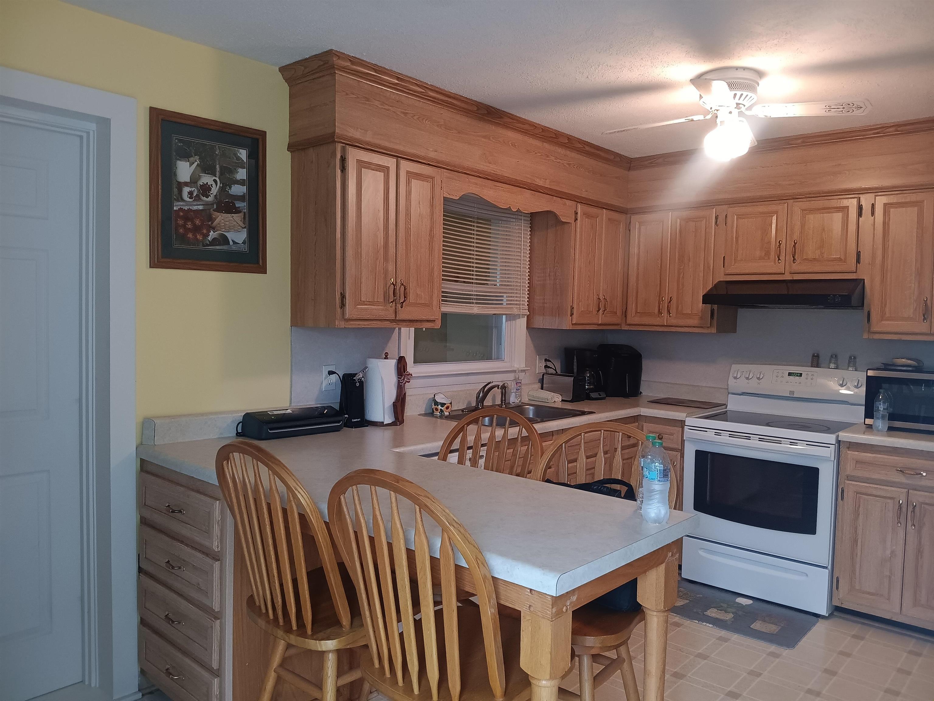 127 Greenview Ln Lane Hillsville VA 24343