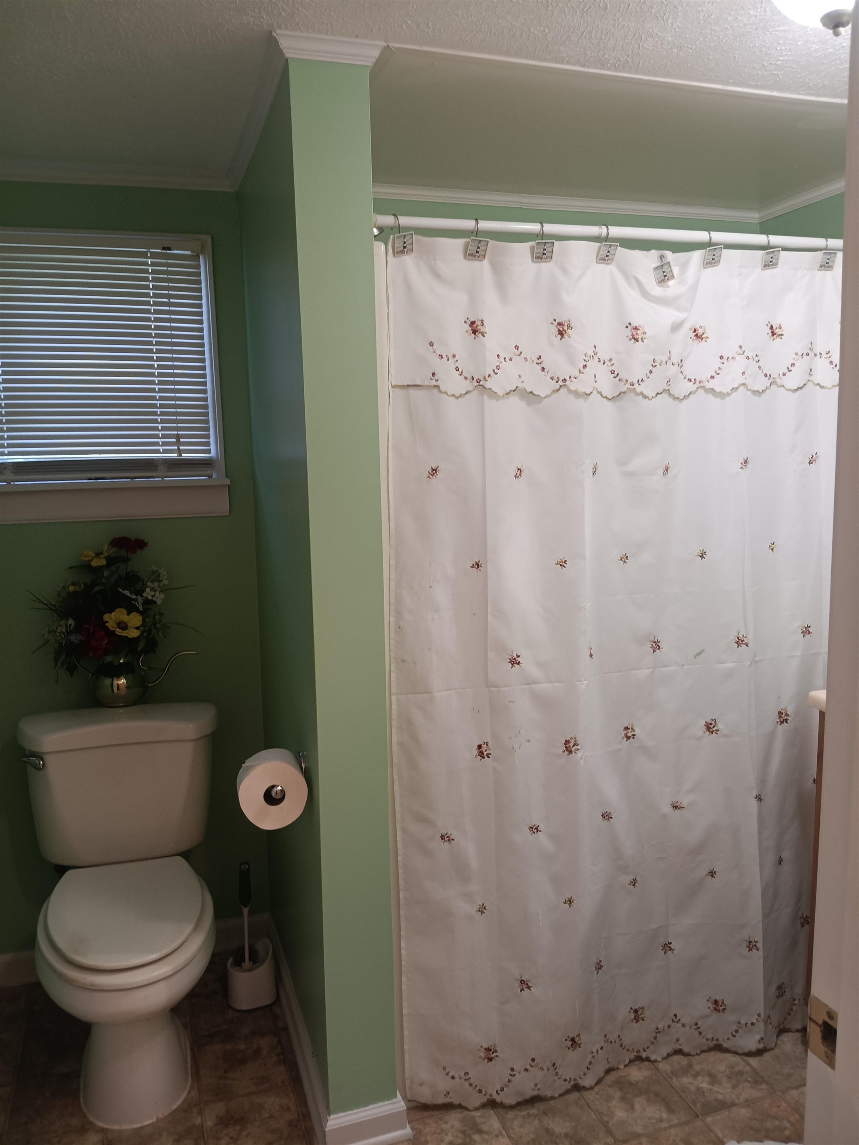 127 Greenview Ln Lane Hillsville VA 24343