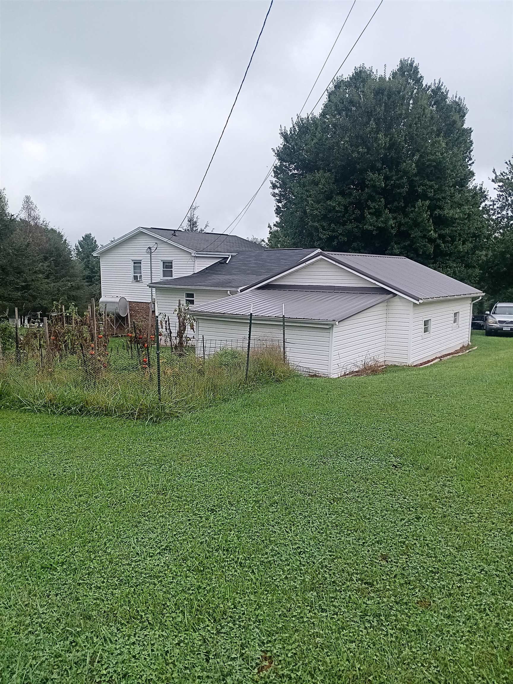 127 Greenview Ln Lane Hillsville VA 24343