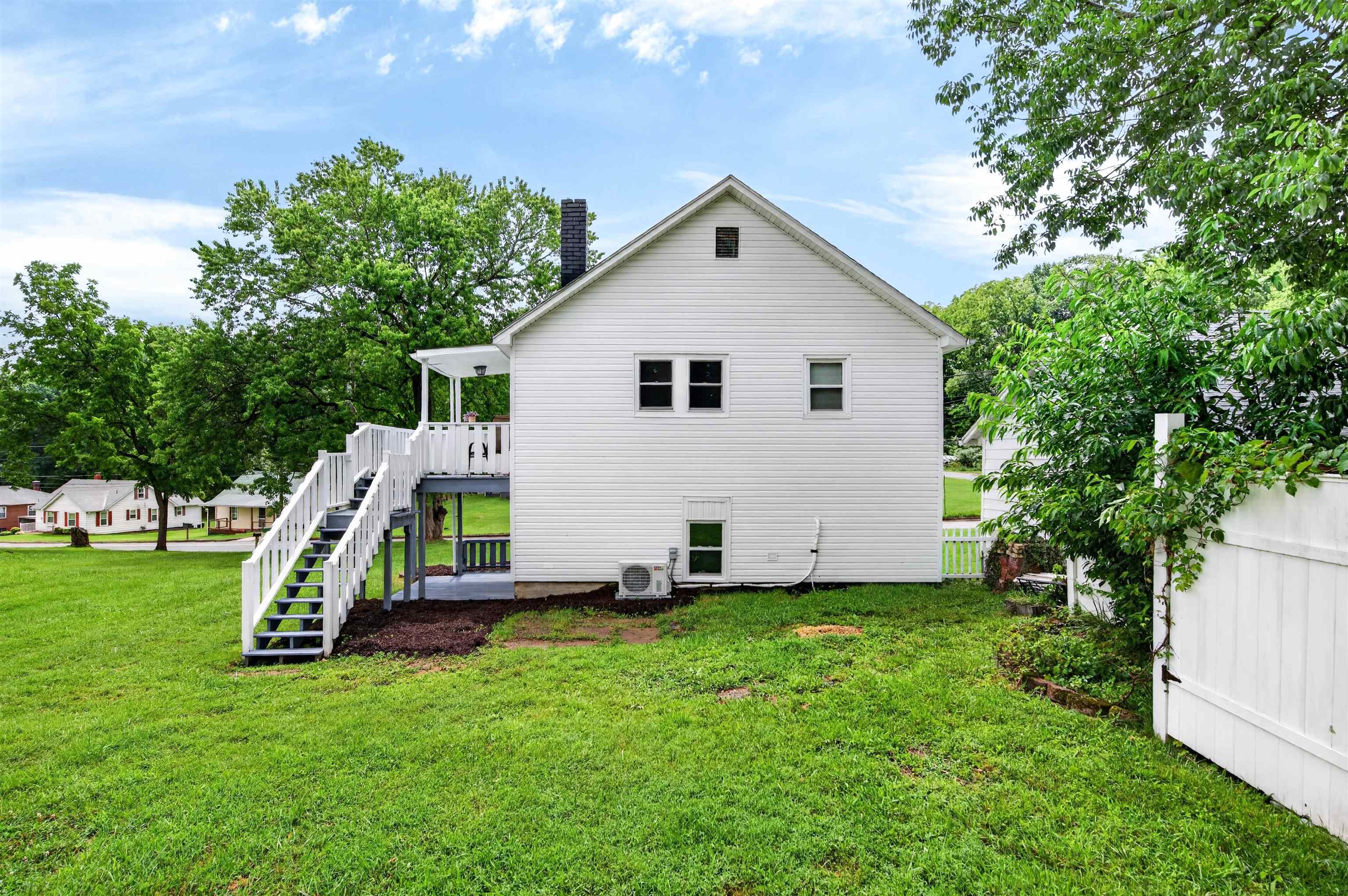 417 Staley Street Marion VA 24354