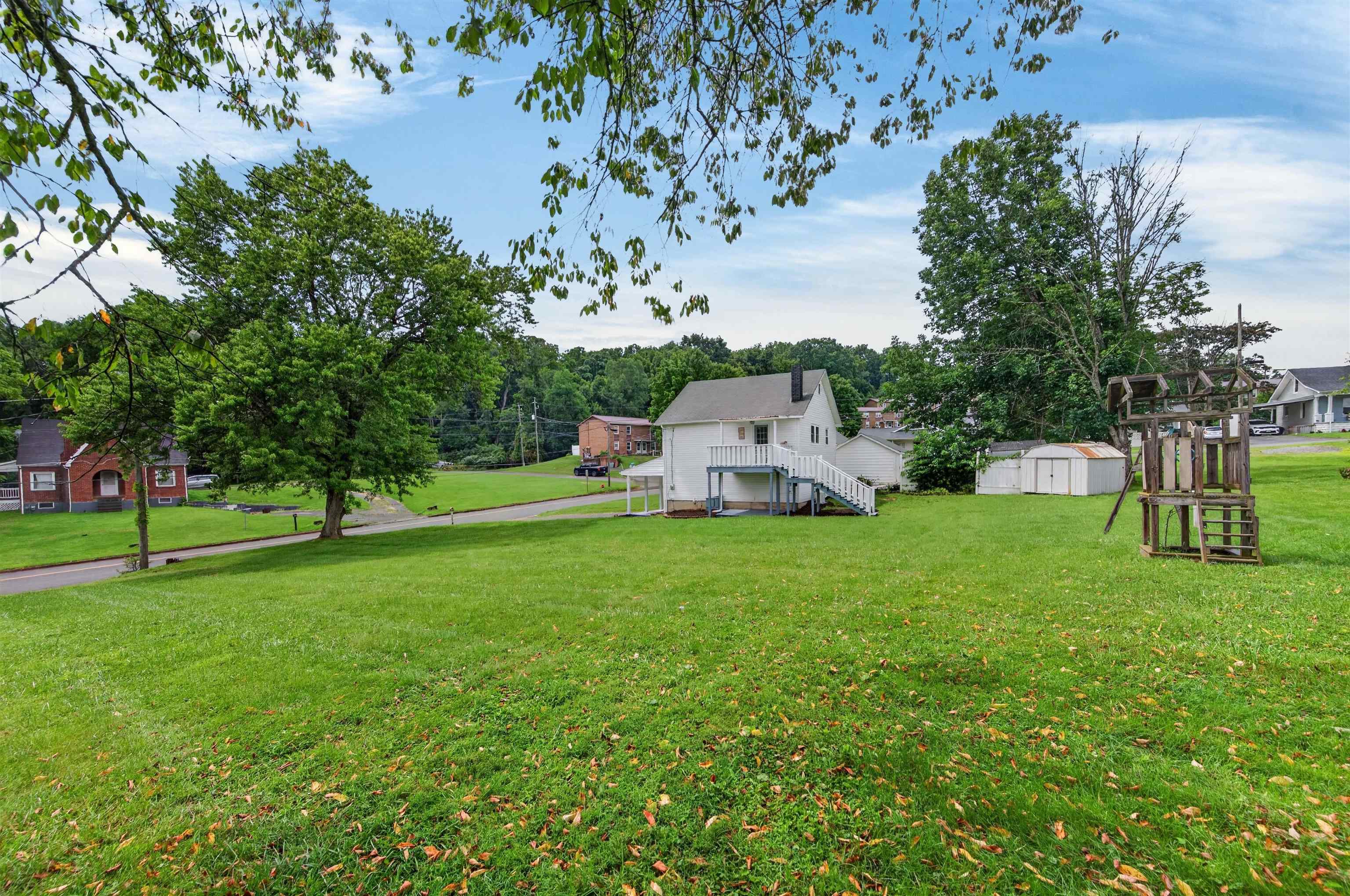 417 Staley Street Marion VA 24354