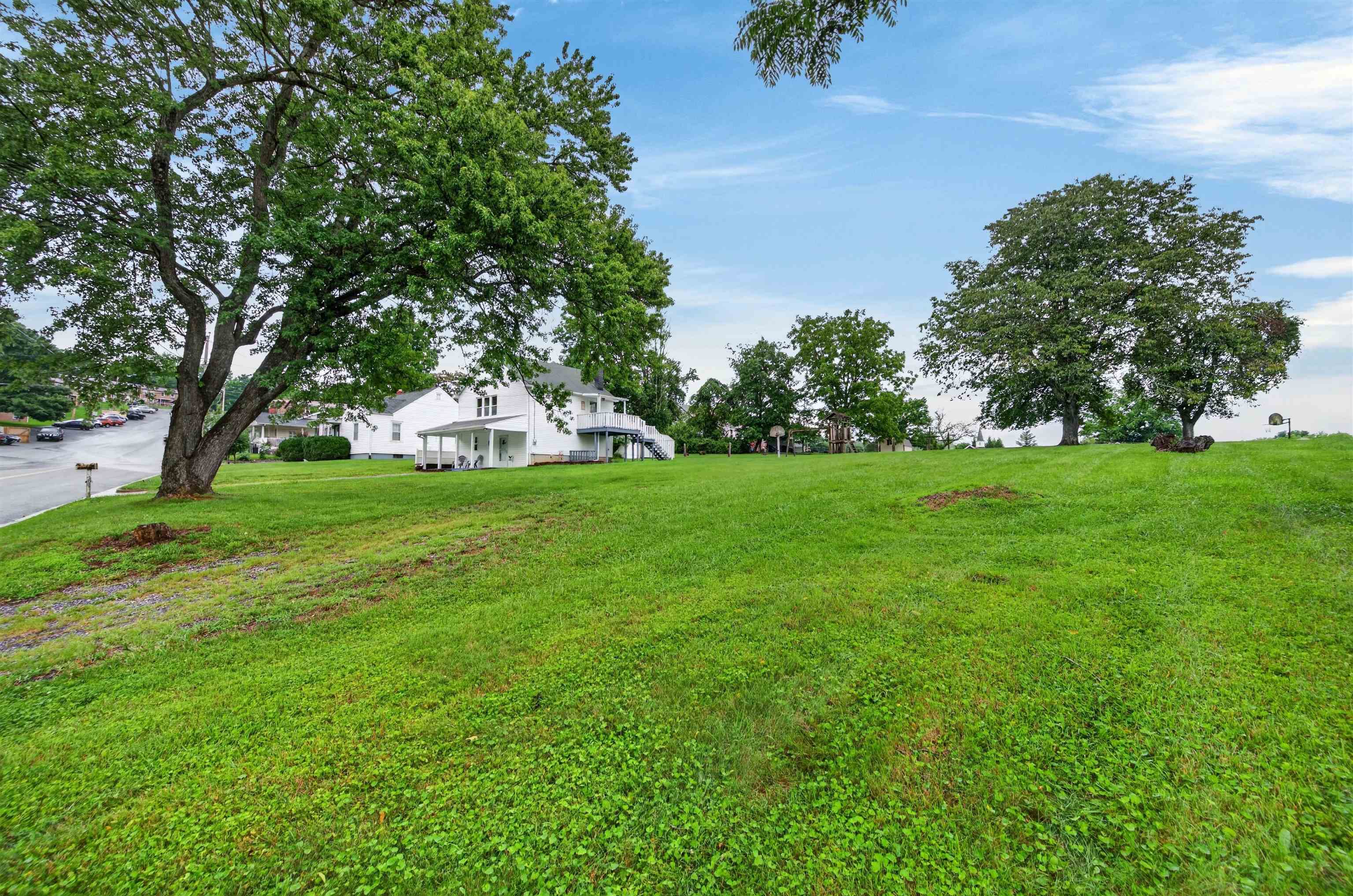 417 Staley Street Marion VA 24354