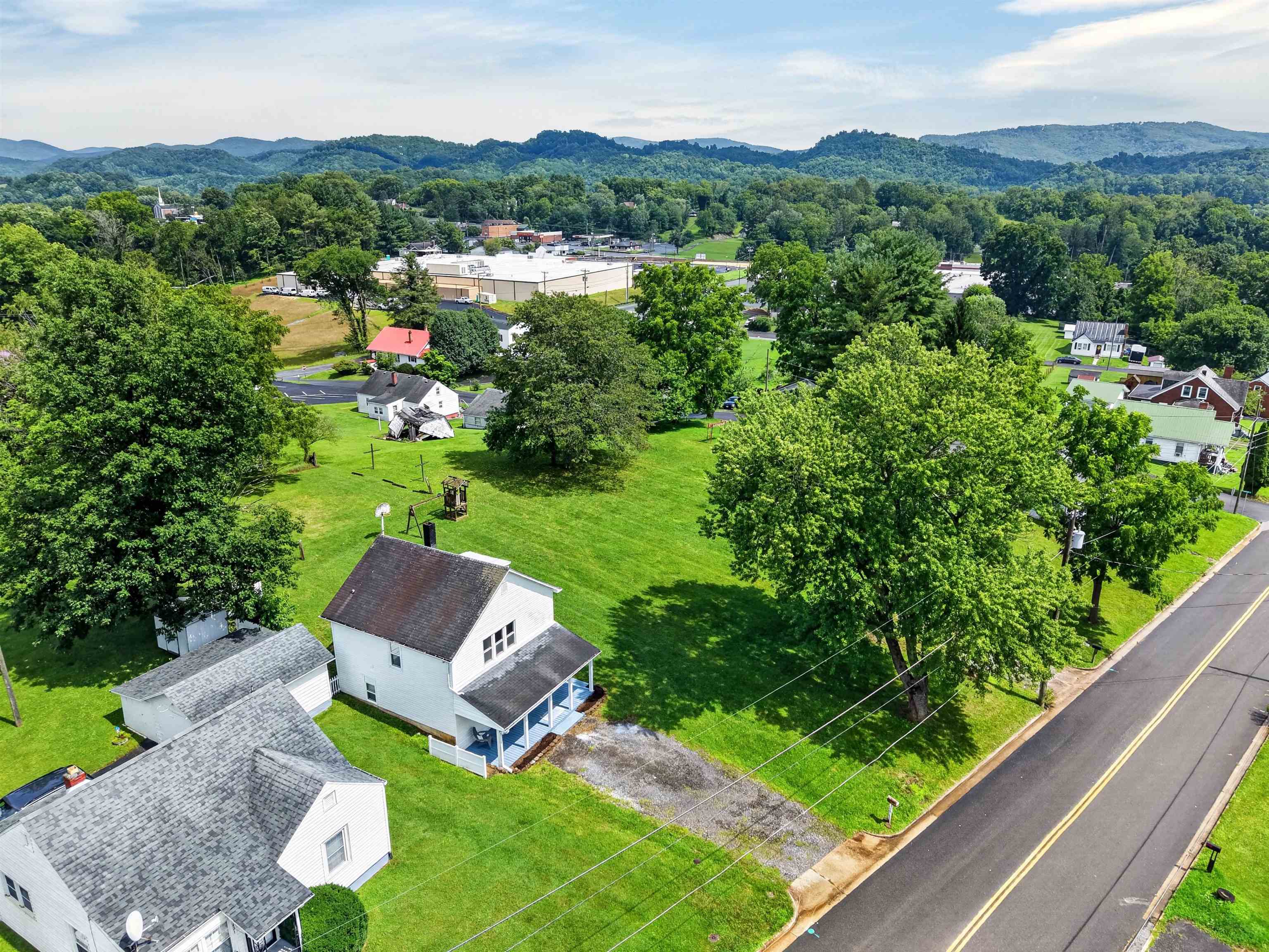 417 Staley Street Marion VA 24354
