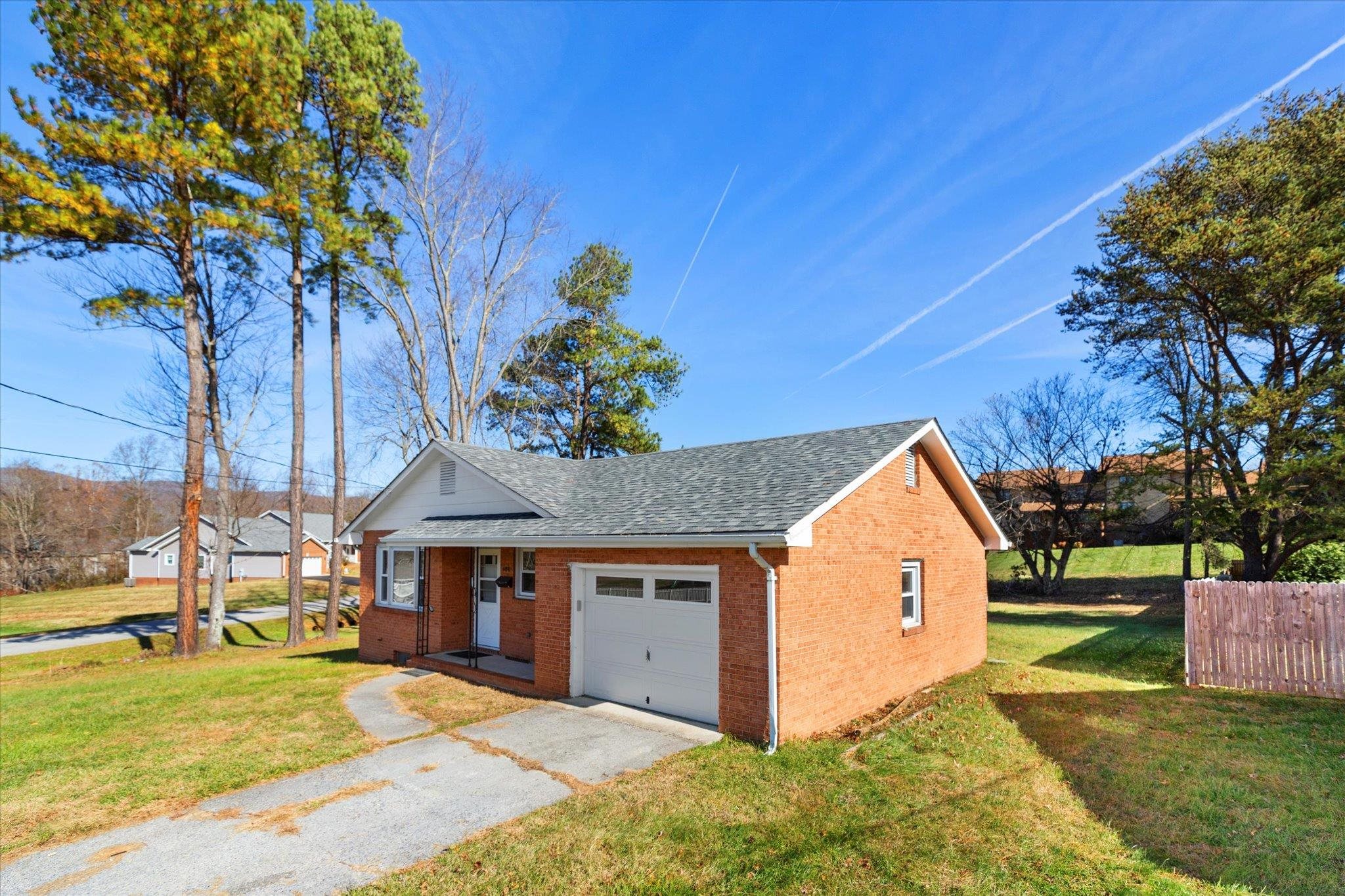 408 Hale Street Pearisburg VA 24134