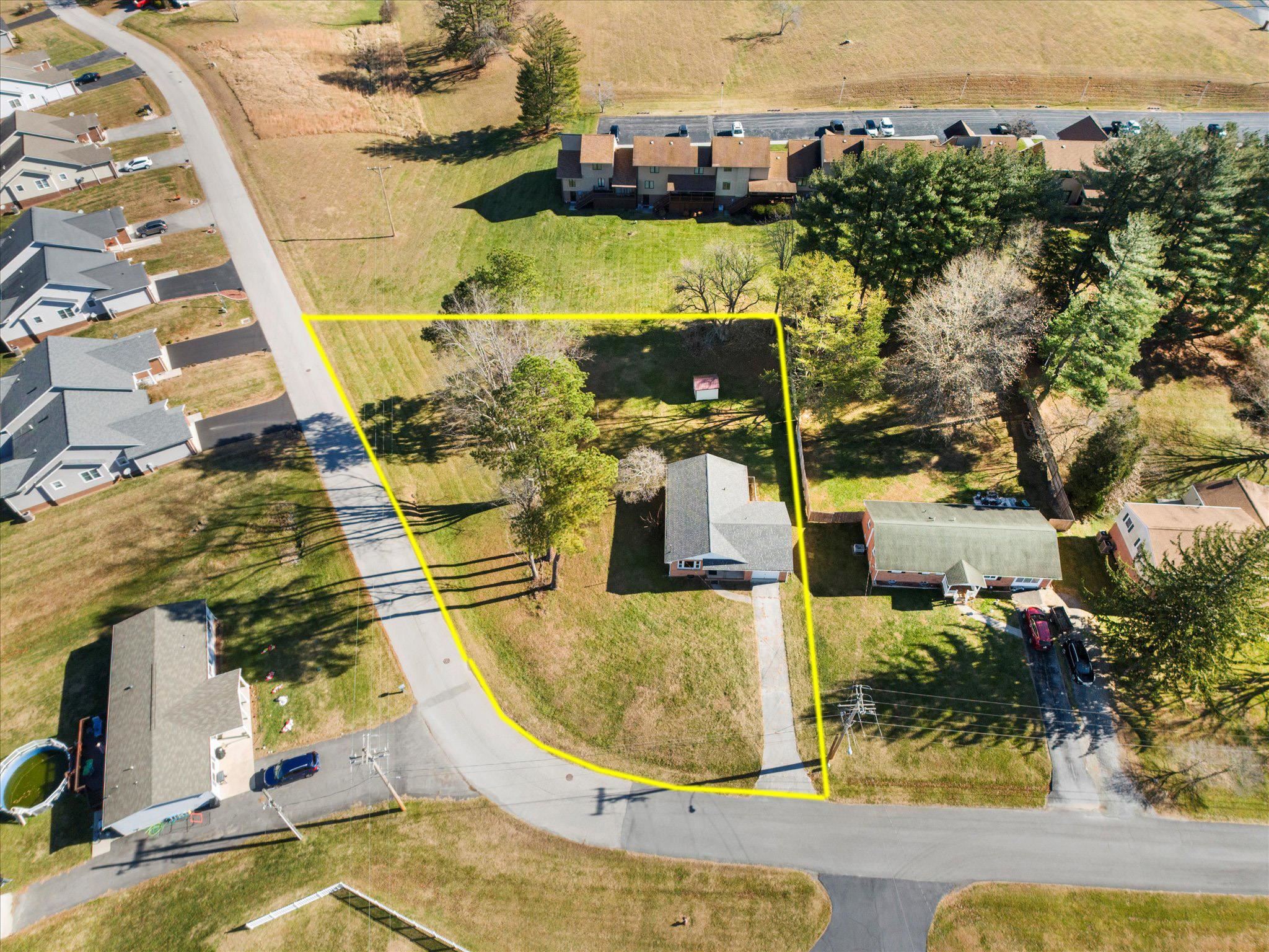 408 Hale Street Pearisburg VA 24134